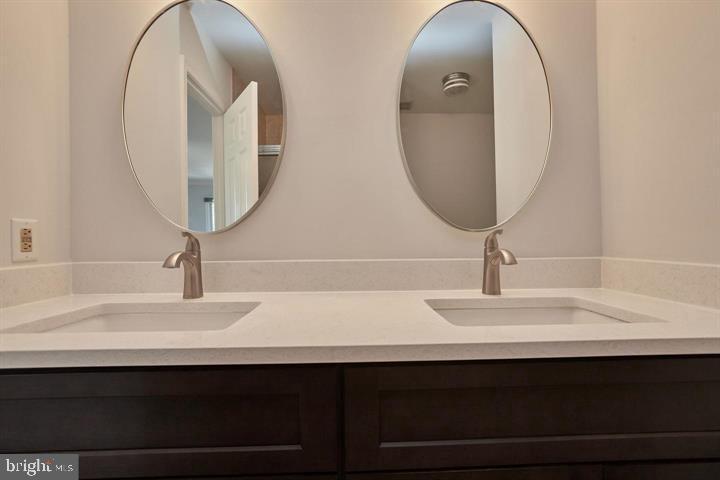 STONEYBROOK - Residential