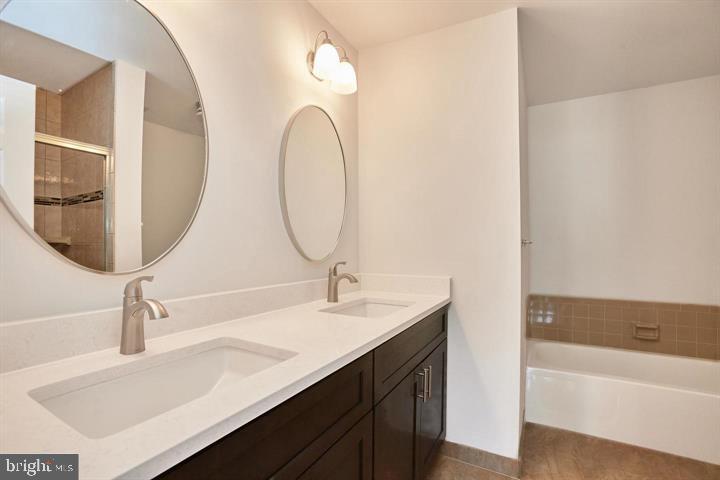 STONEYBROOK - Residential