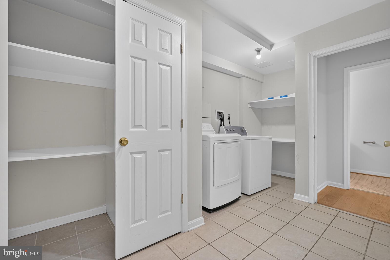 STONEYBROOK - Residential