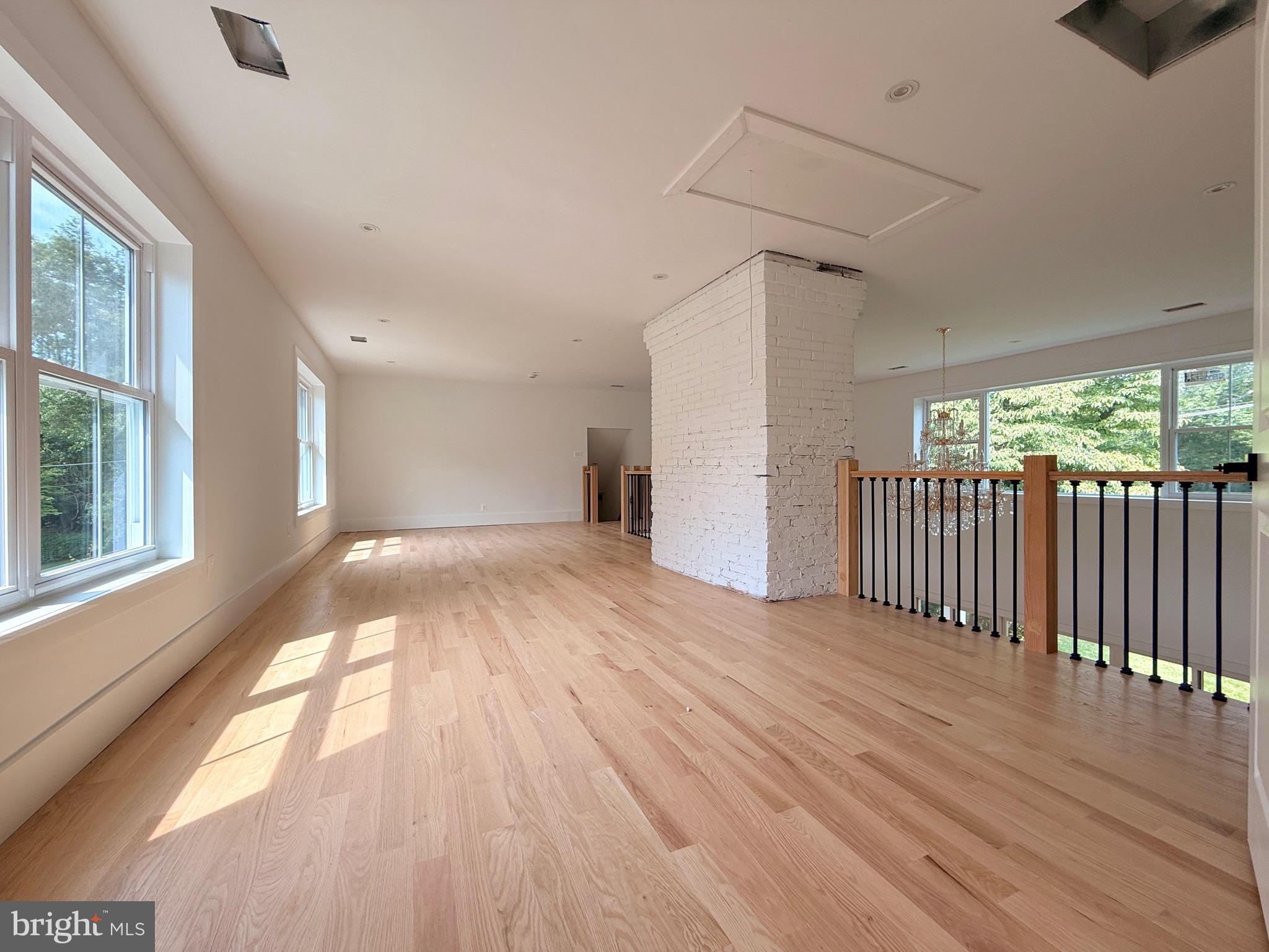 SLEEPY HOLLOW ESTATES - Residential
