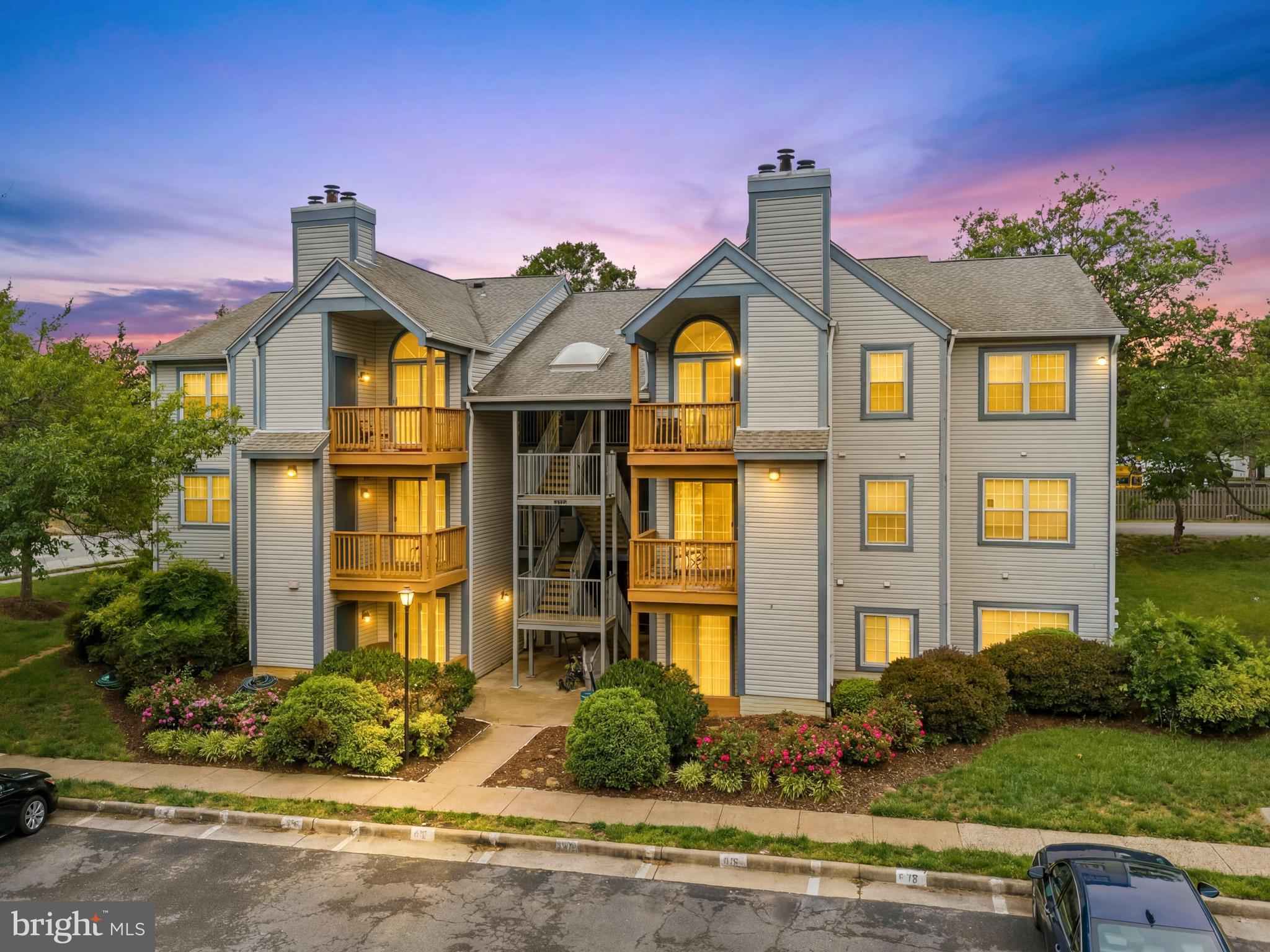 SURREY AT MANCHESTER LAKES - Residential