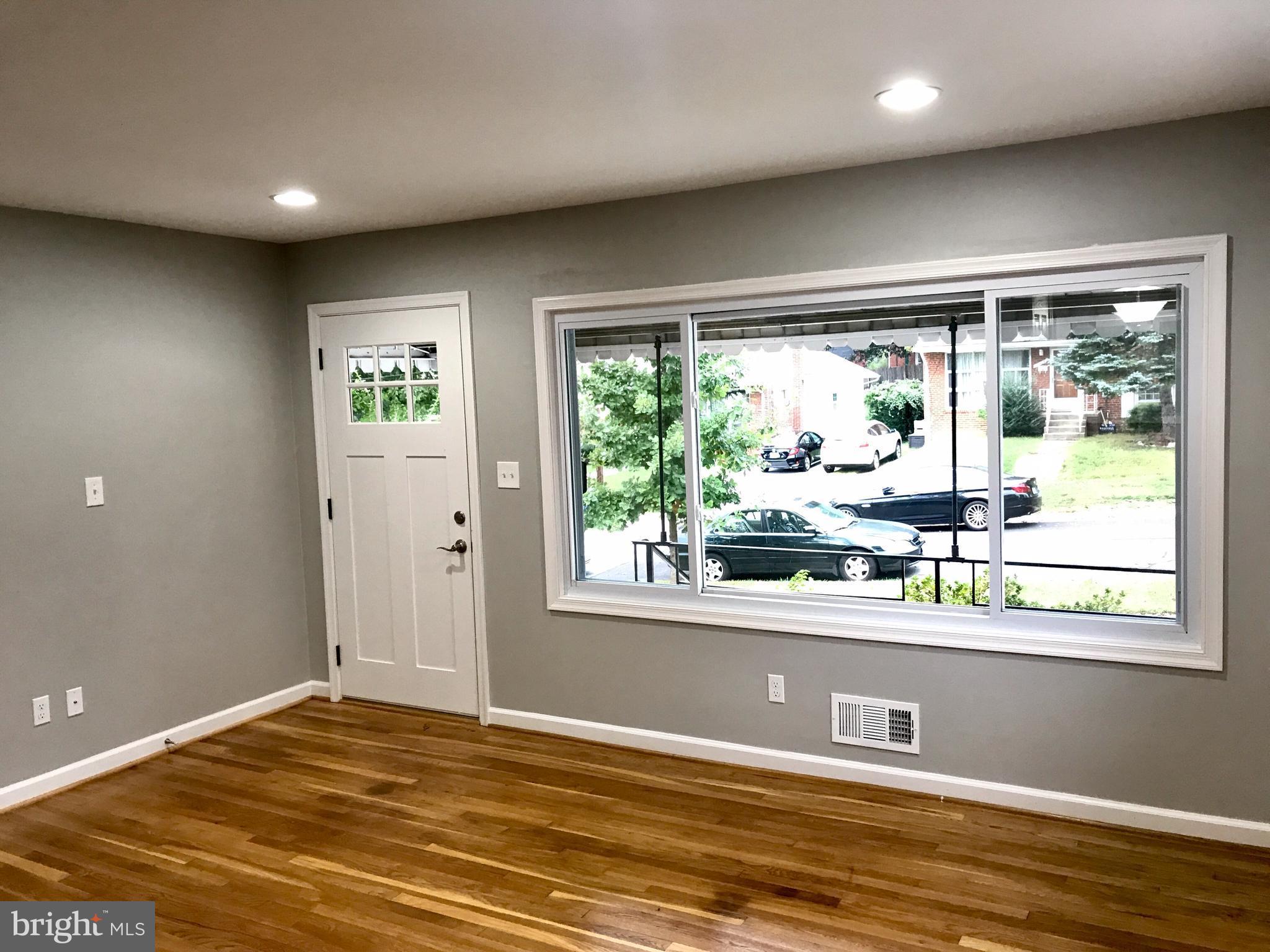 ROBINDALE - Residential Lease