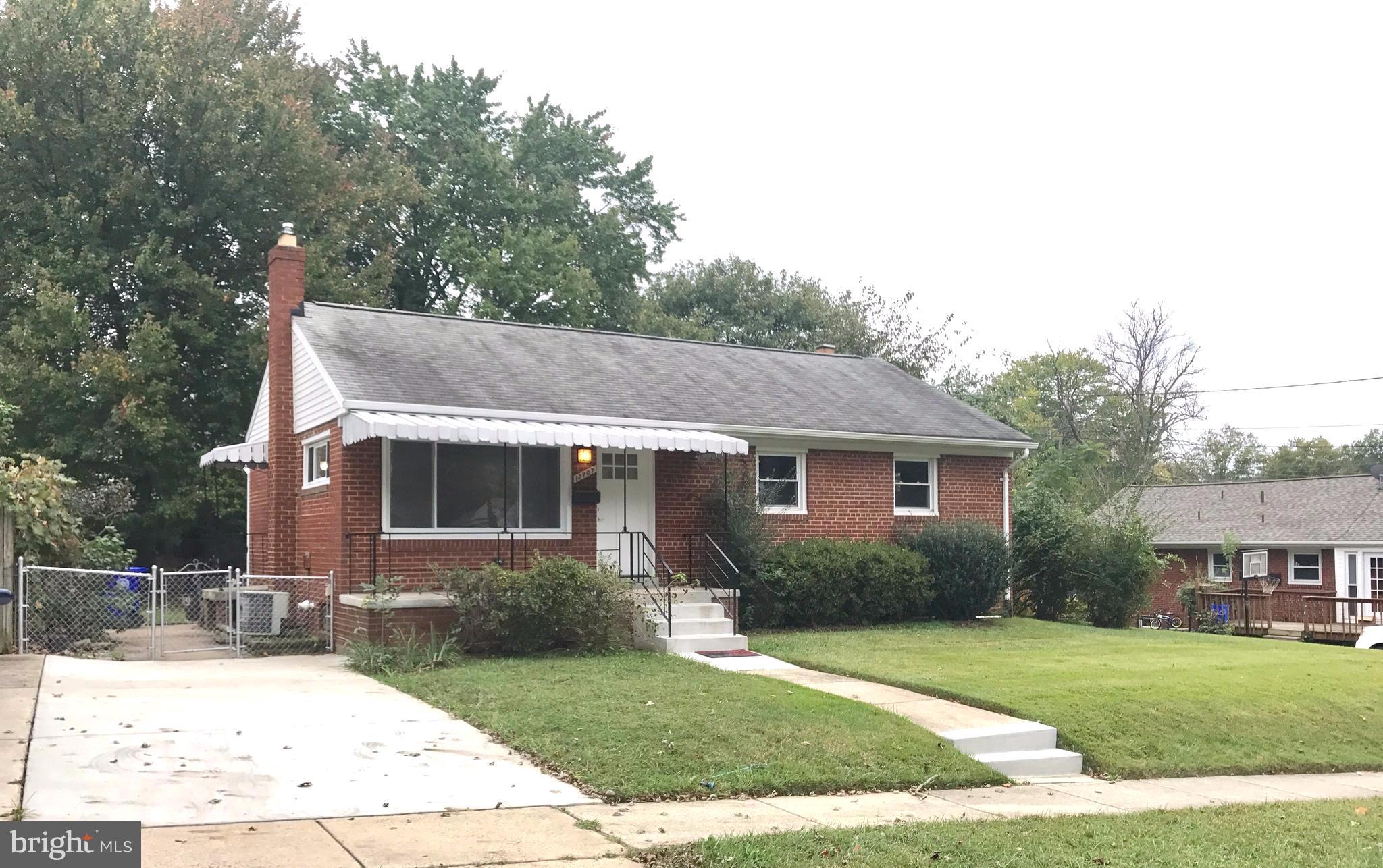 ROBINDALE - Residential Lease