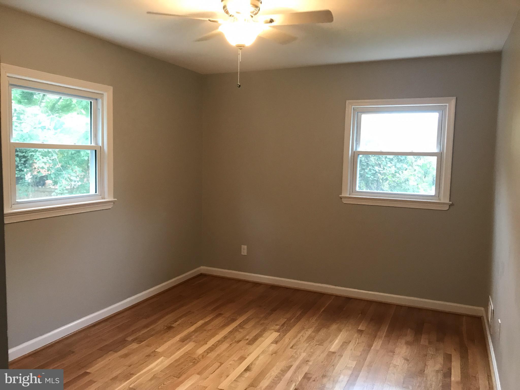 ROBINDALE - Residential Lease