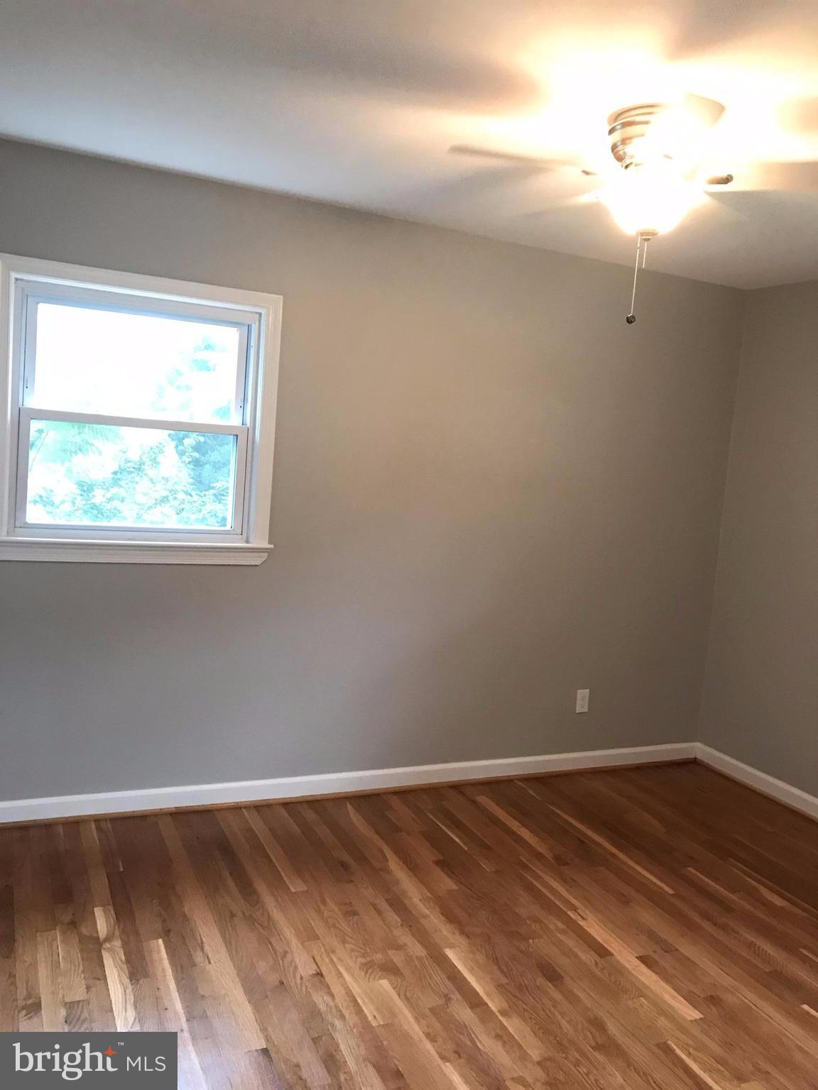 ROBINDALE - Residential Lease