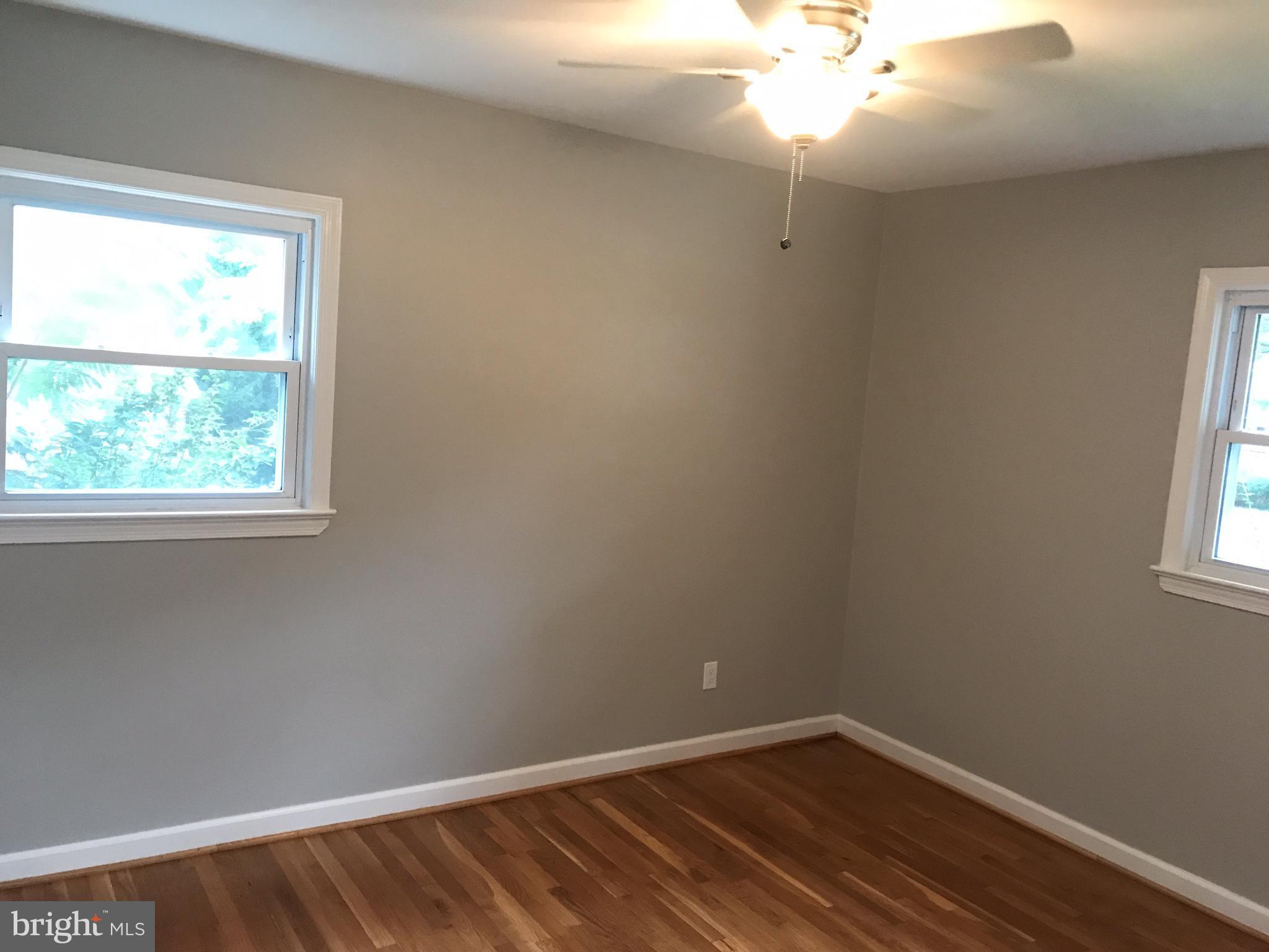 ROBINDALE - Residential Lease