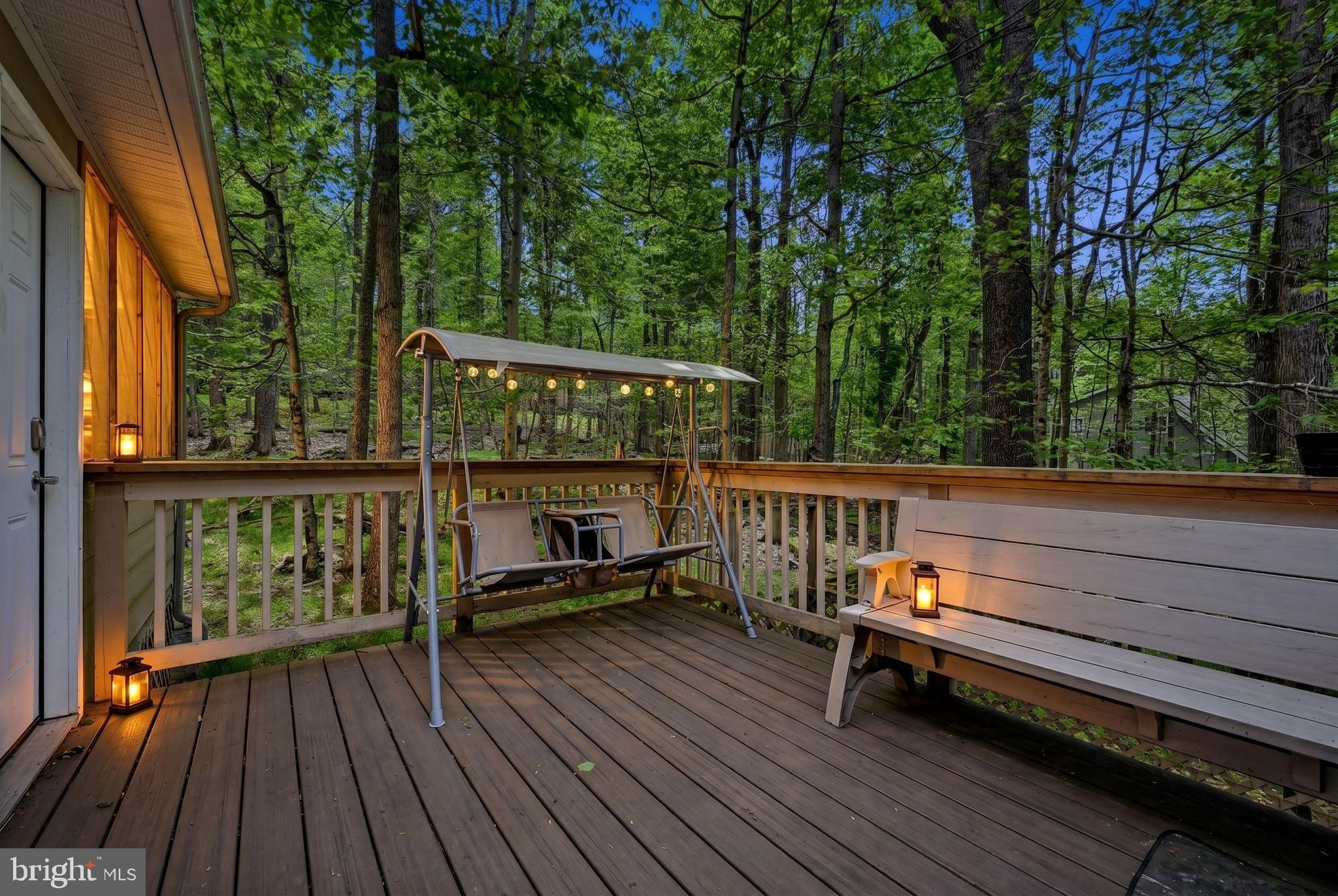 ARROWHEAD LAKES - Residential