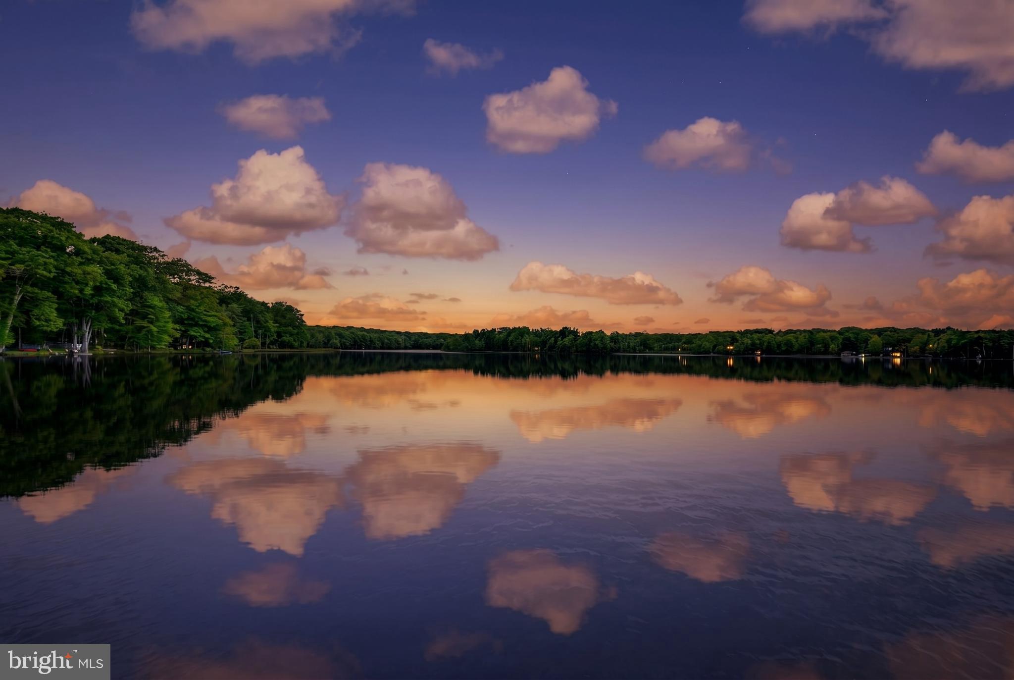 ARROWHEAD LAKES - Residential