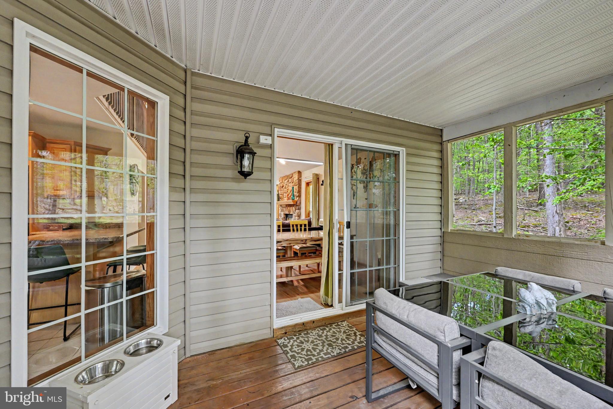 ARROWHEAD LAKES - Residential