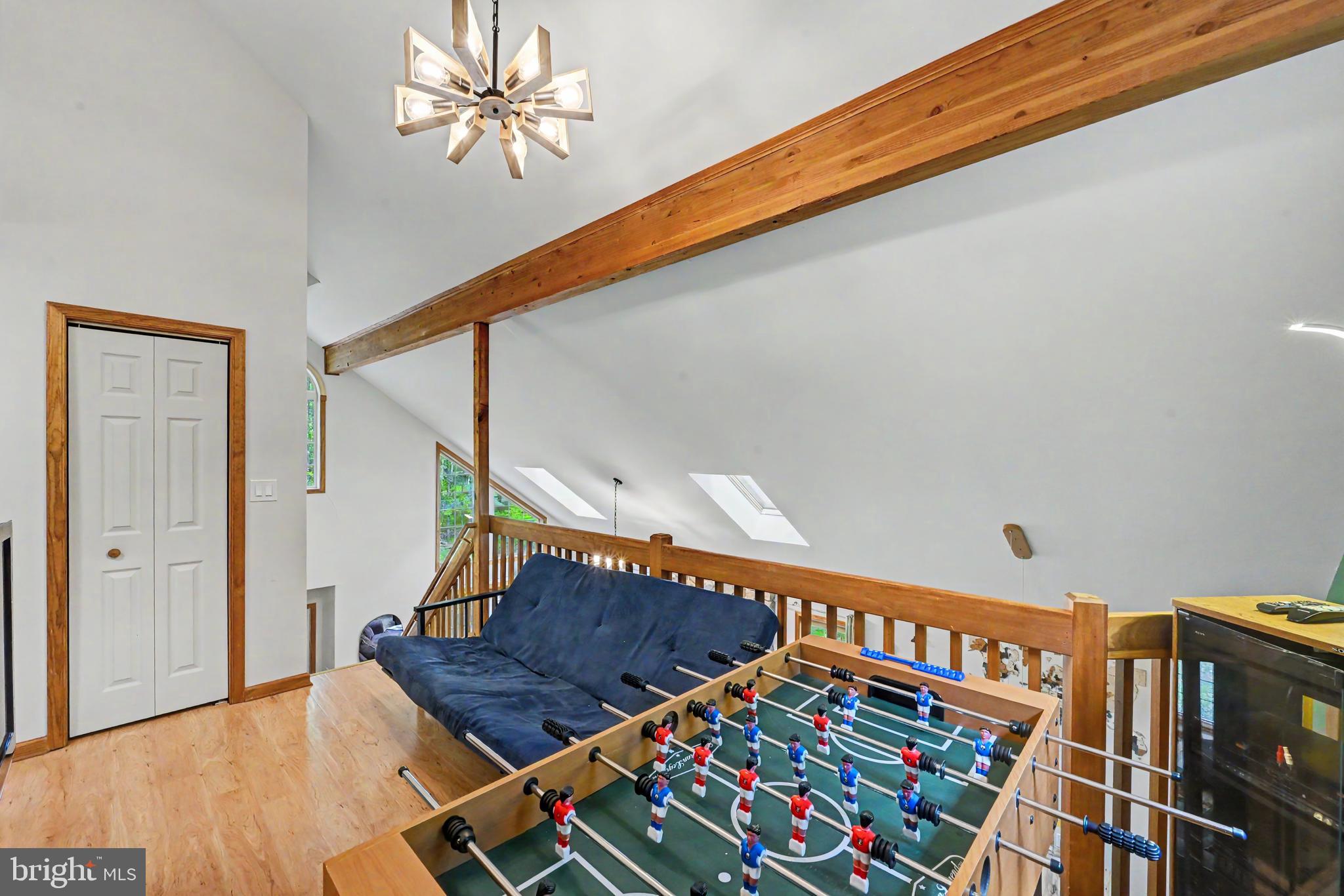 ARROWHEAD LAKES - Residential