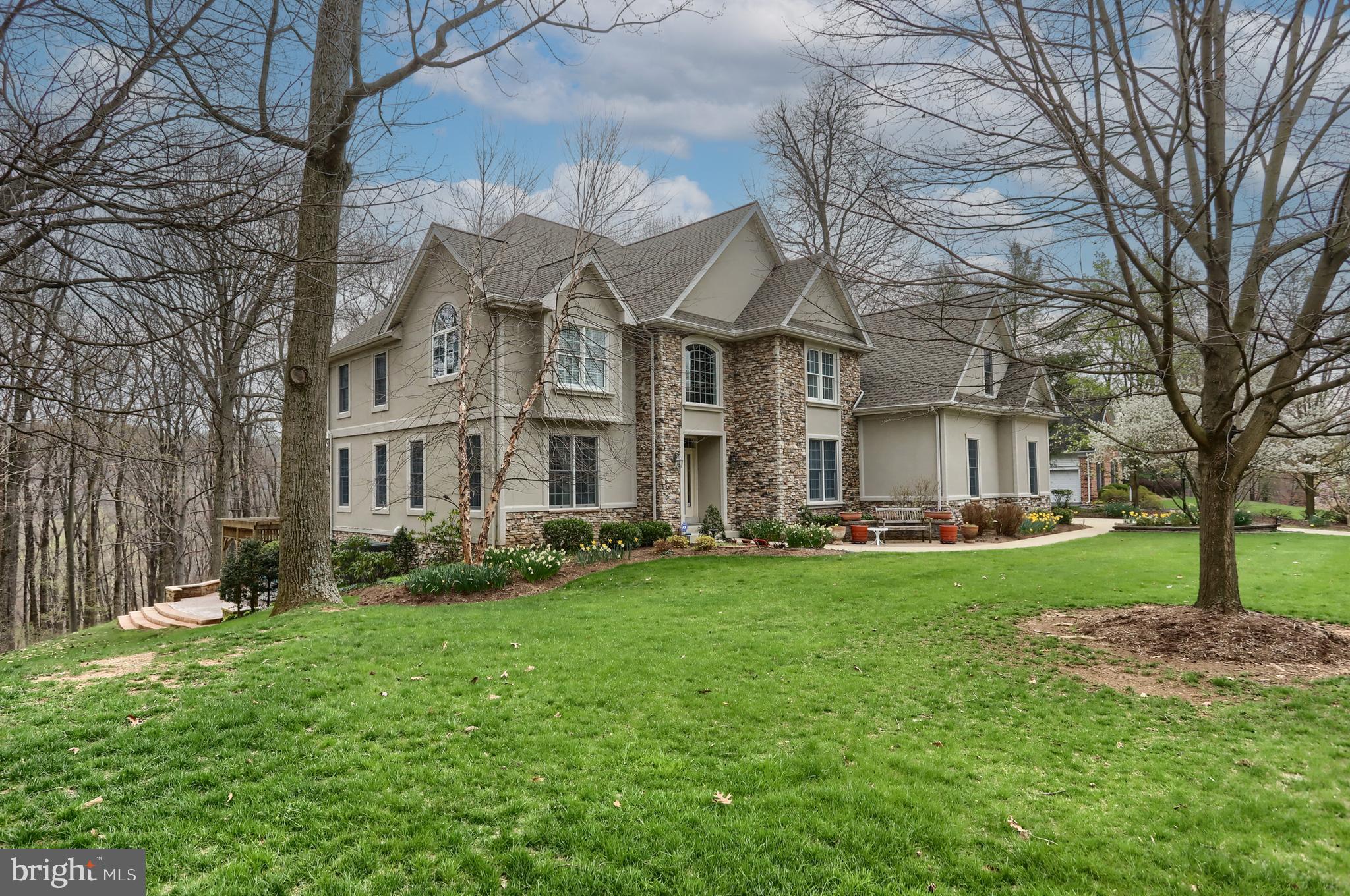 DERRY WOODS - Residential