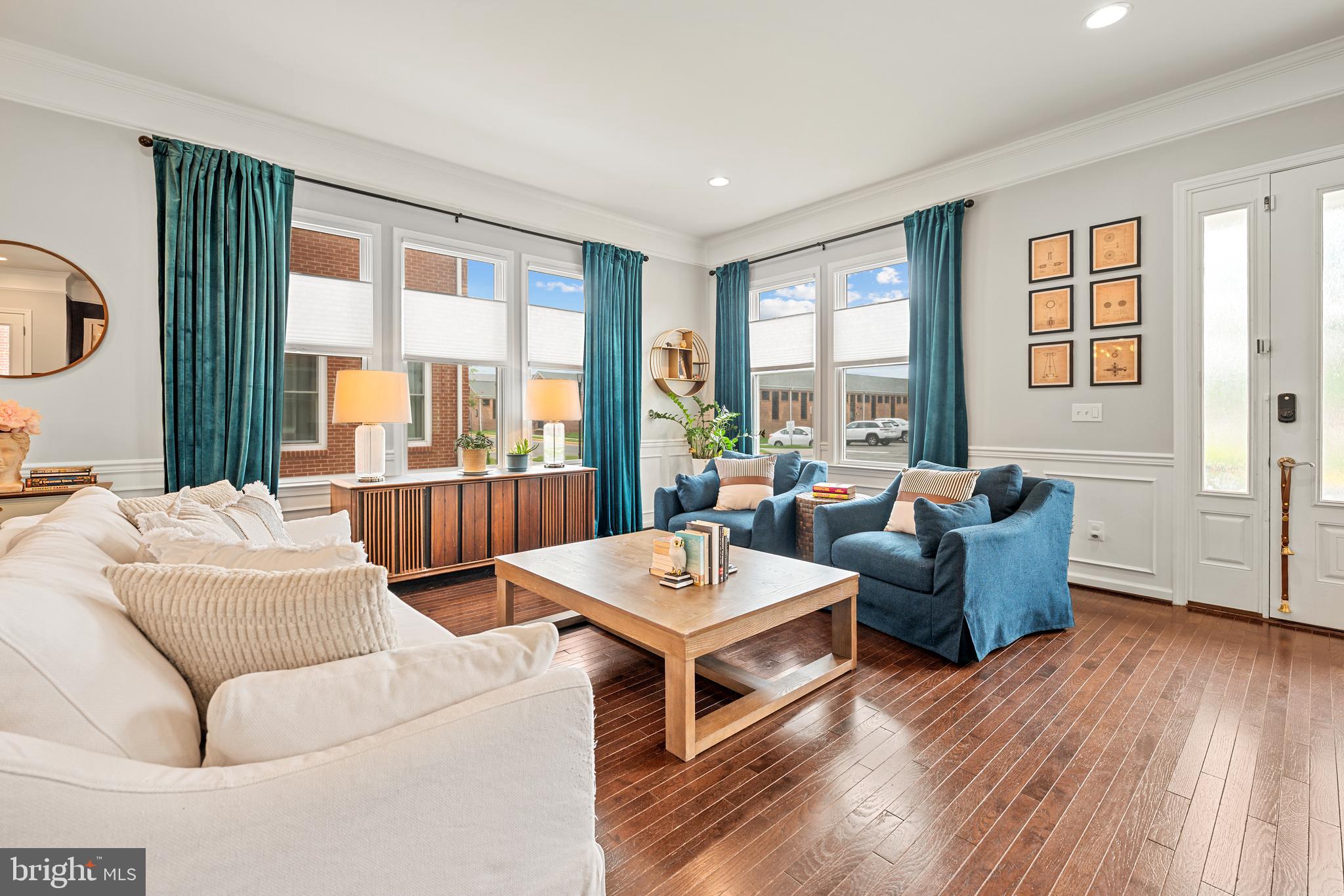 LAUREL HILL - Residential