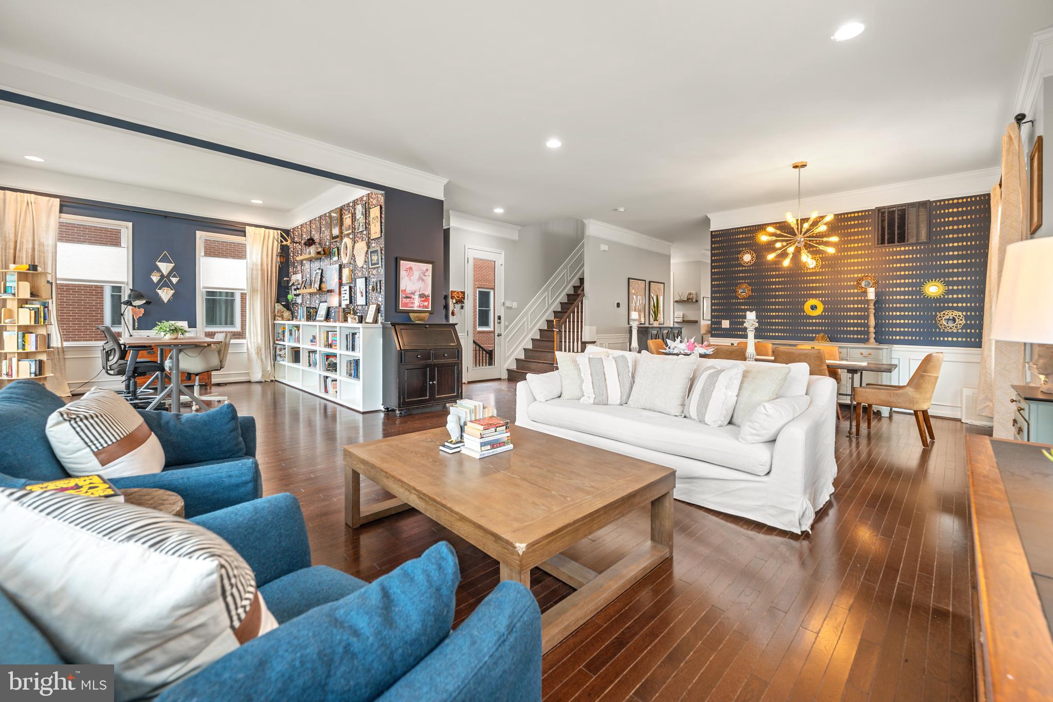 LAUREL HILL - Residential
