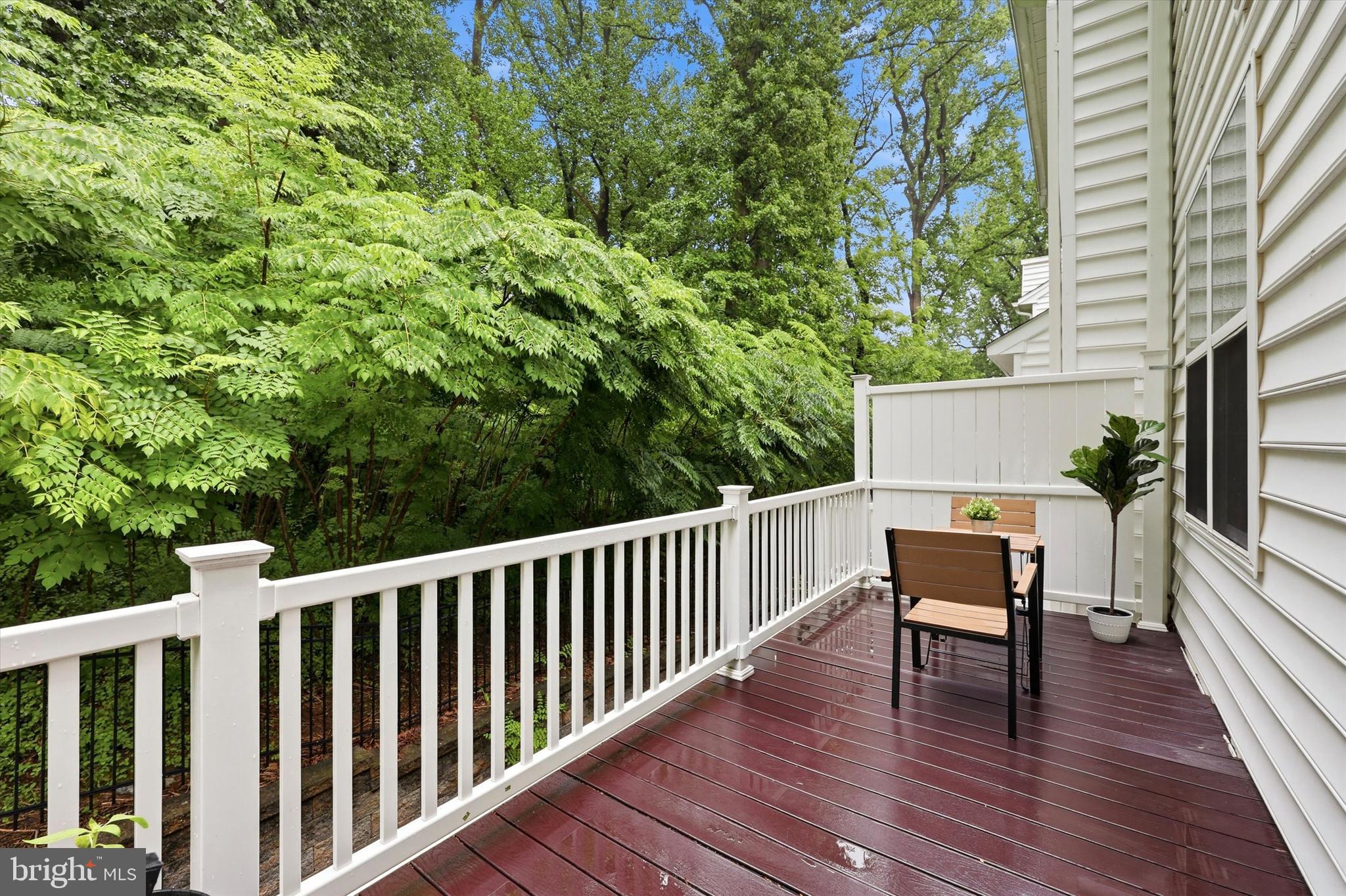RAVENSCLIFF - Residential