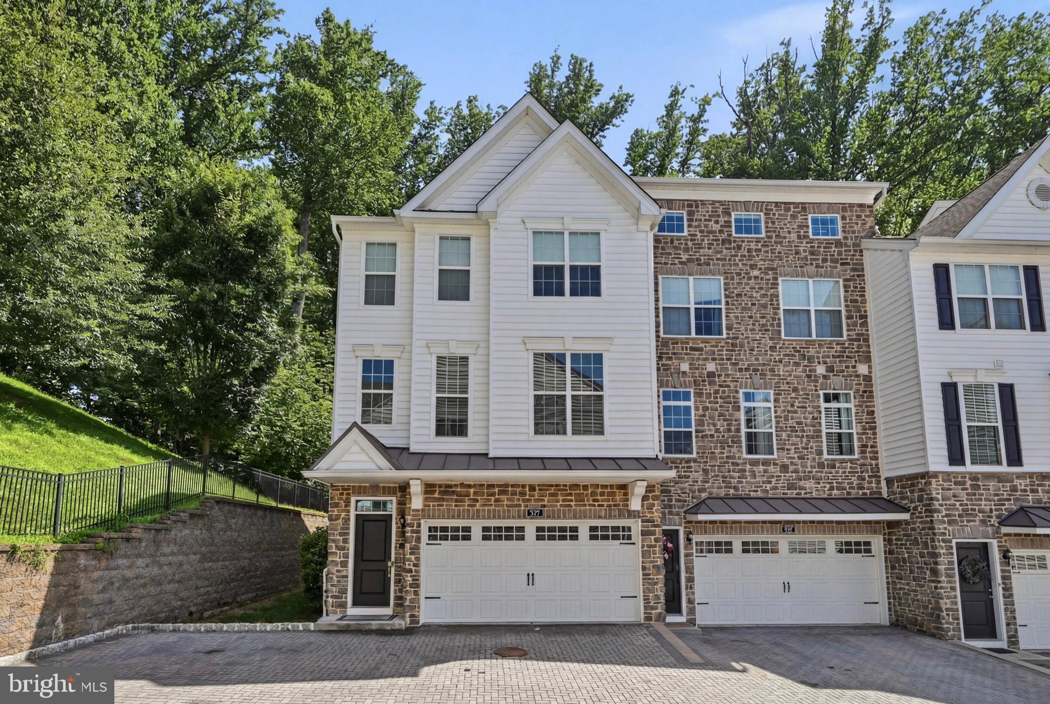 RAVENSCLIFF - Residential