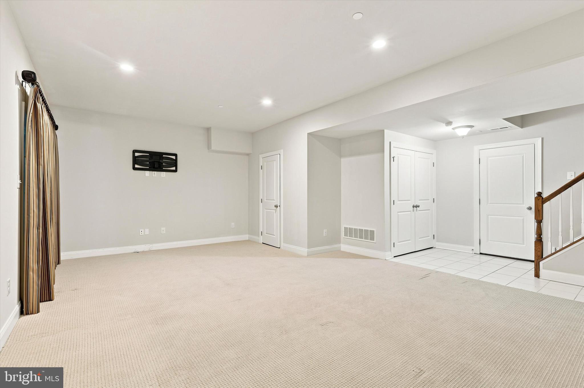 RAVENSCLIFF - Residential