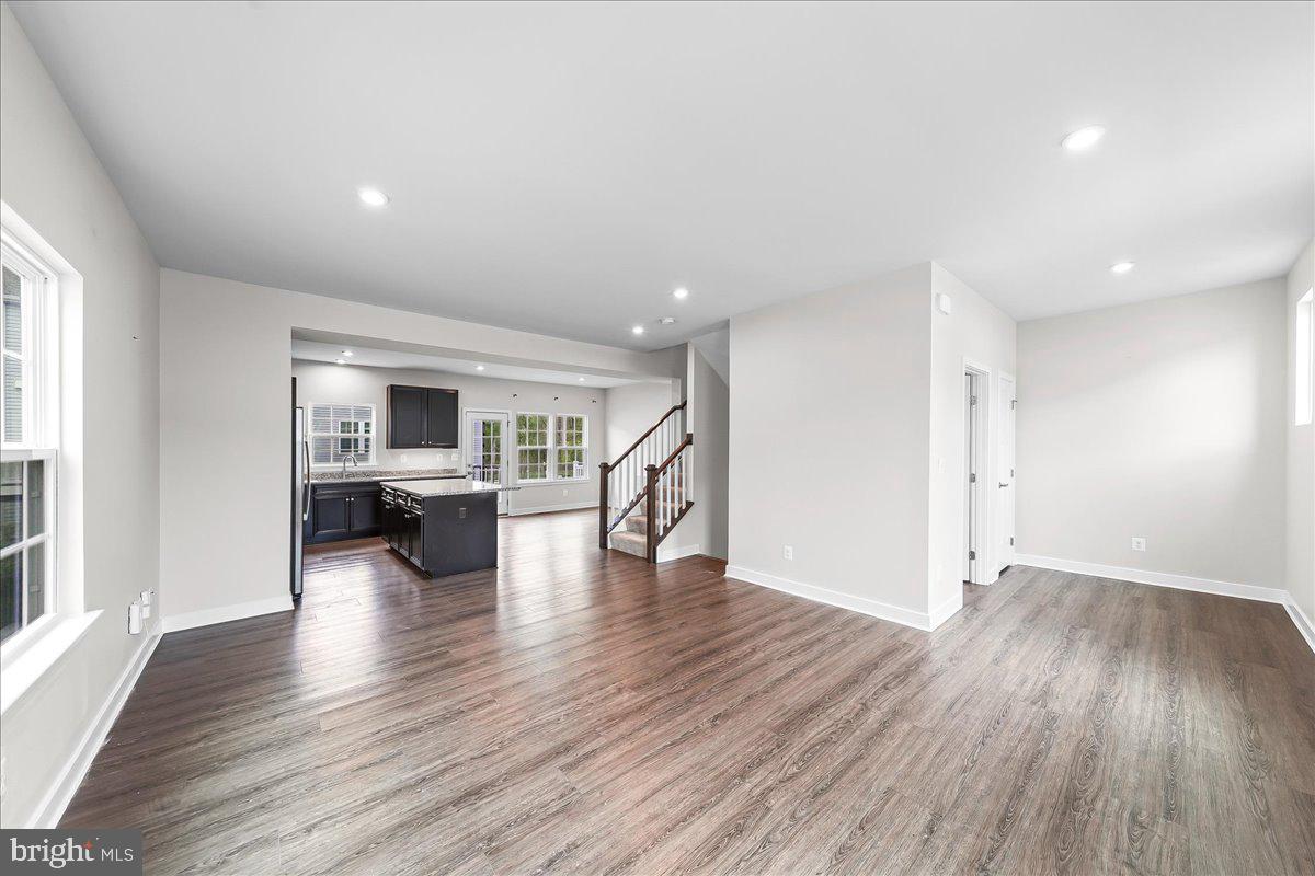 WHITEWOOD VILLAGE - Residential