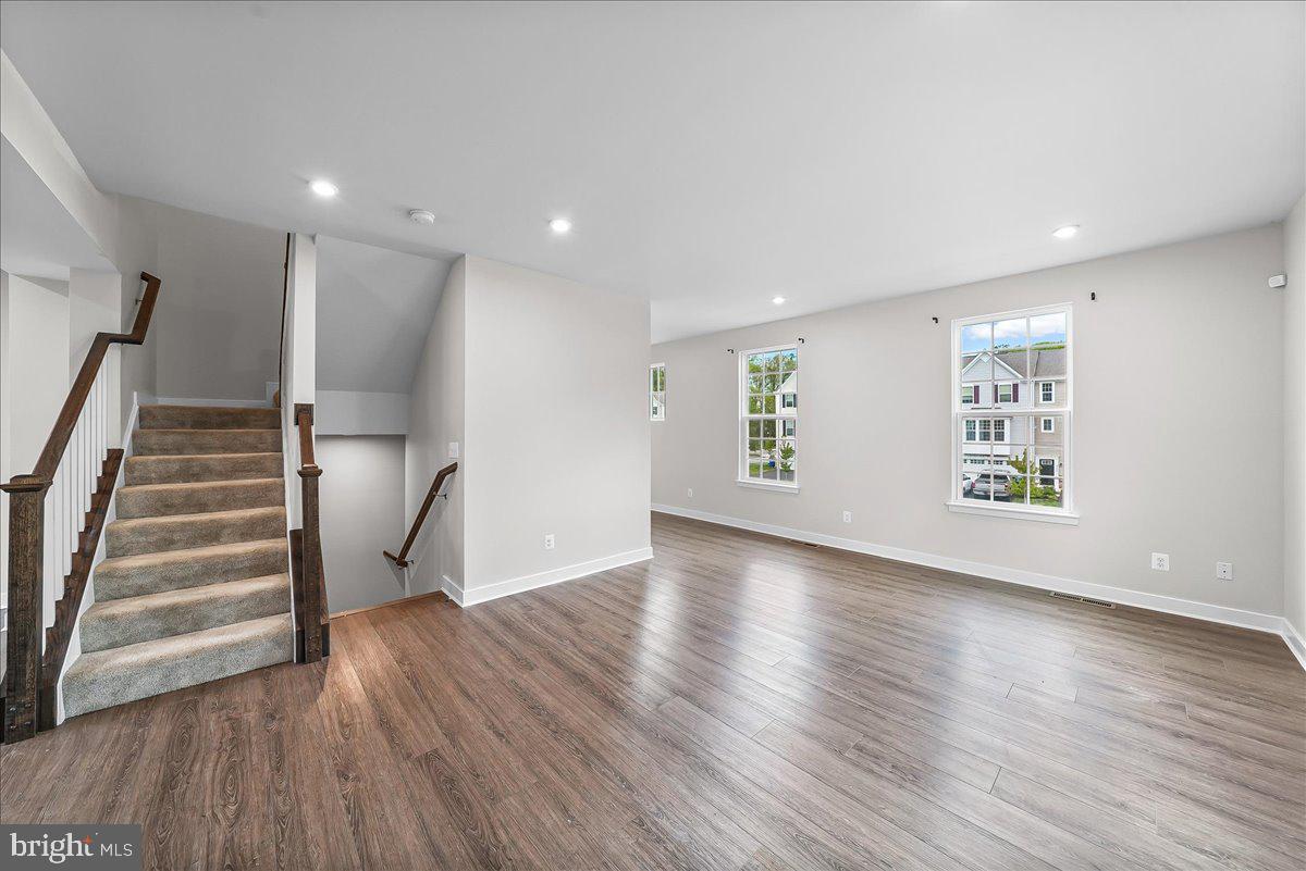 WHITEWOOD VILLAGE - Residential