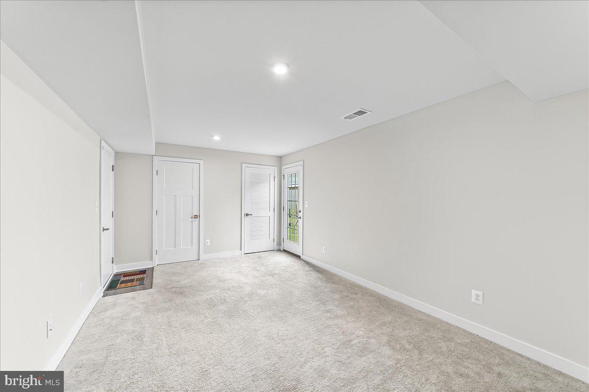 WHITEWOOD VILLAGE - Residential