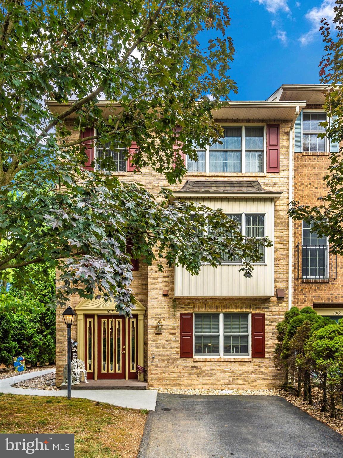 NORTH GATE TOWNE HOMES - Residential