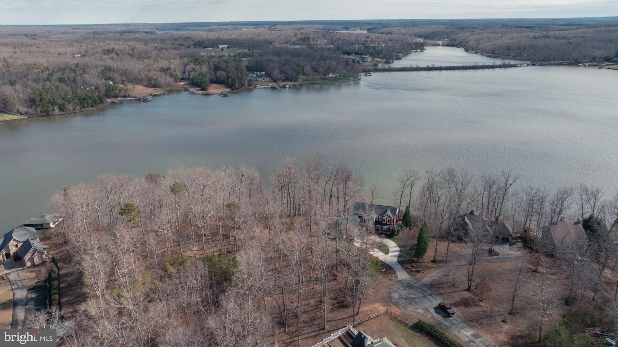 FRESHWATER ESTATES - Land