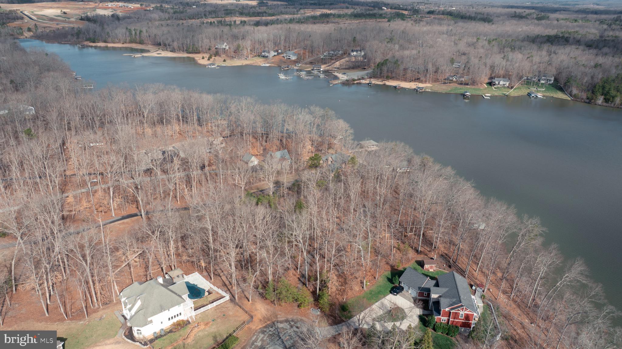 FRESHWATER ESTATES - Land