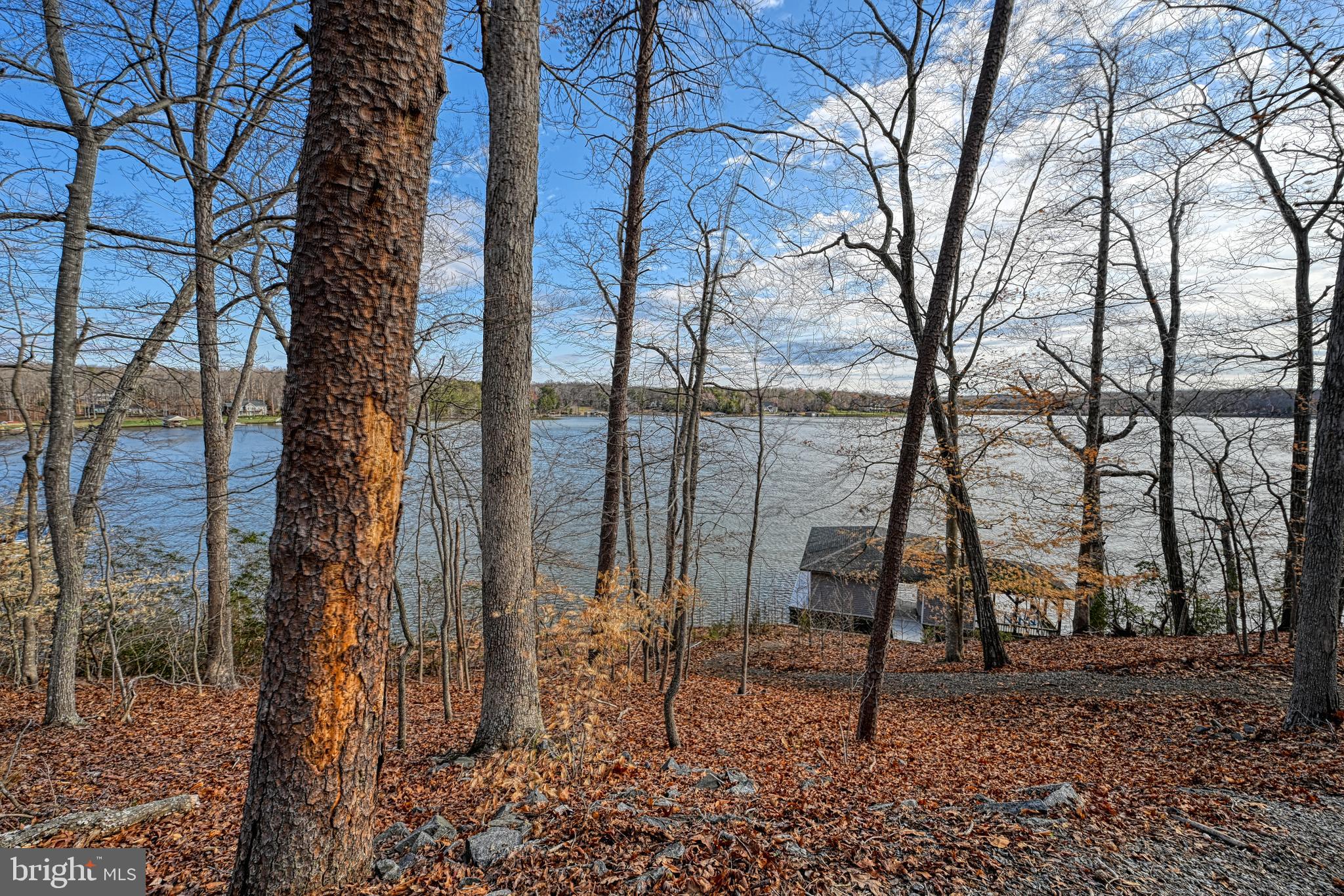 FRESHWATER ESTATES - Land