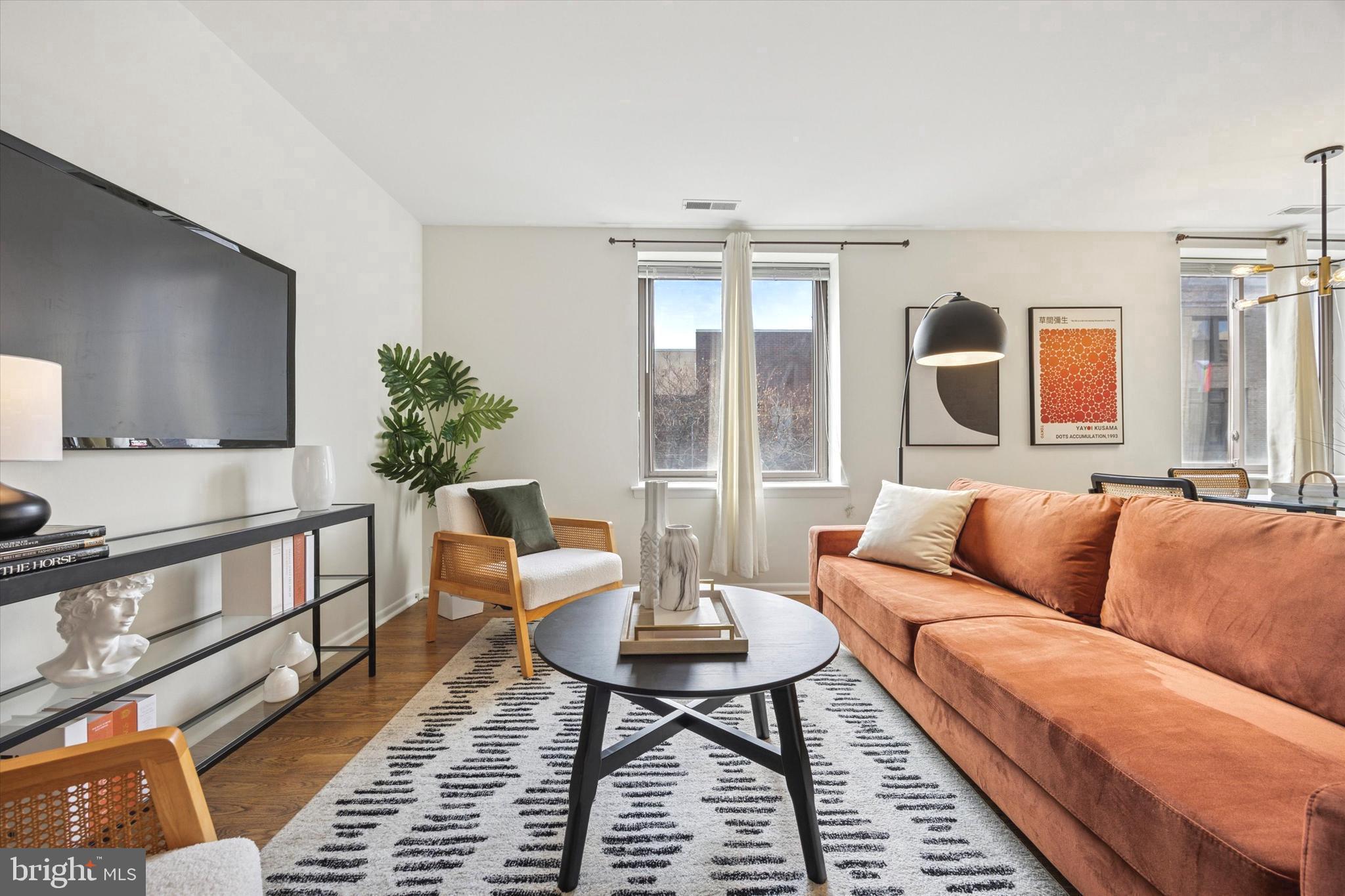 WASHINGTON SQ WEST - Residential