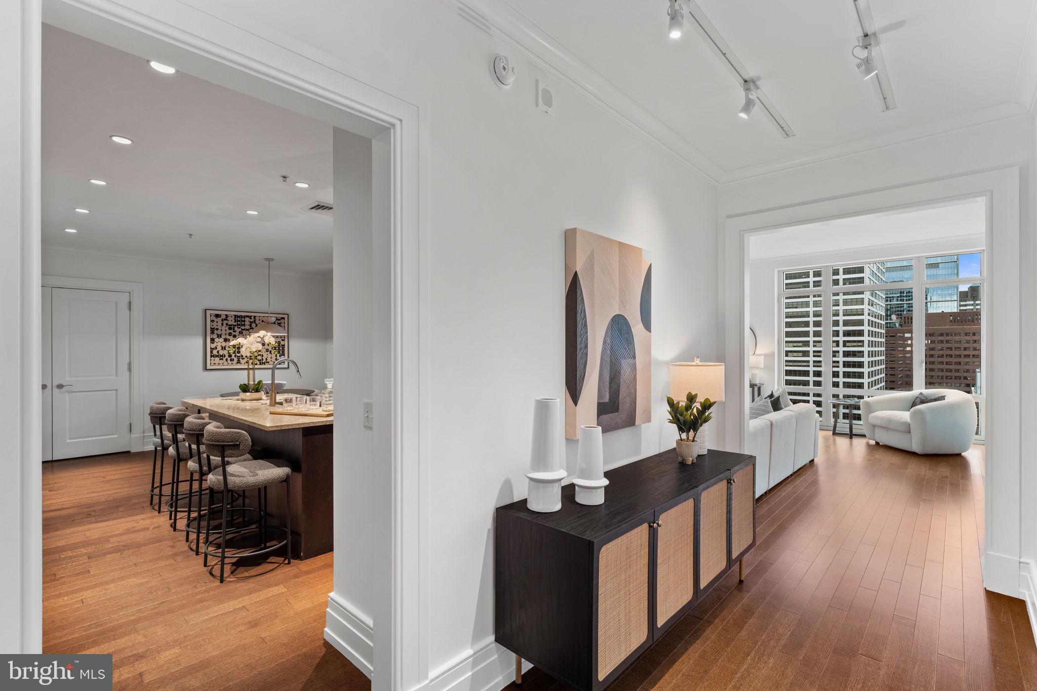 RITTENHOUSE SQUARE - Residential