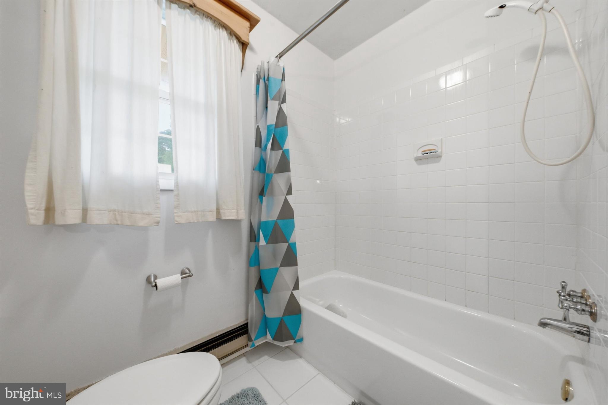 ELMHURST - Residential