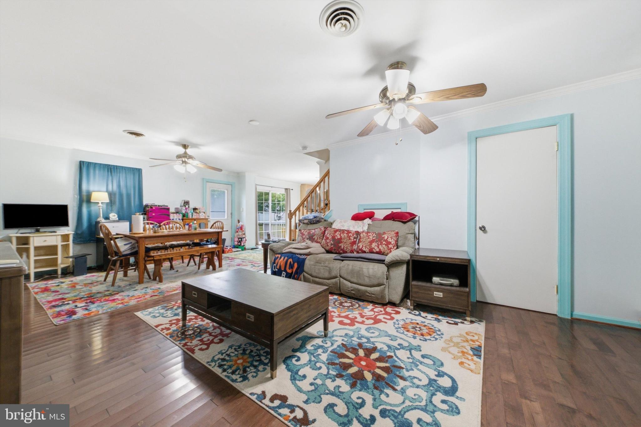 ELMHURST - Residential