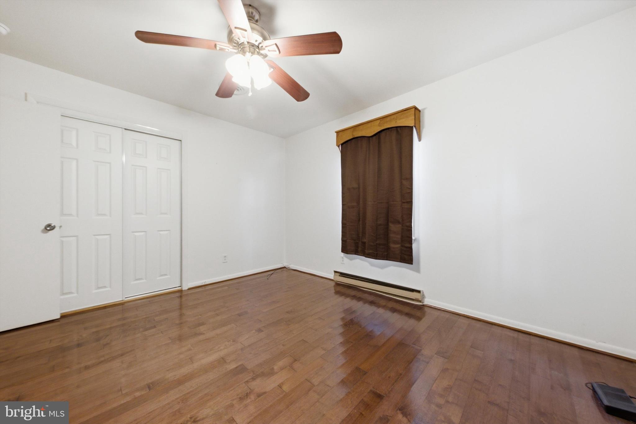 ELMHURST - Residential