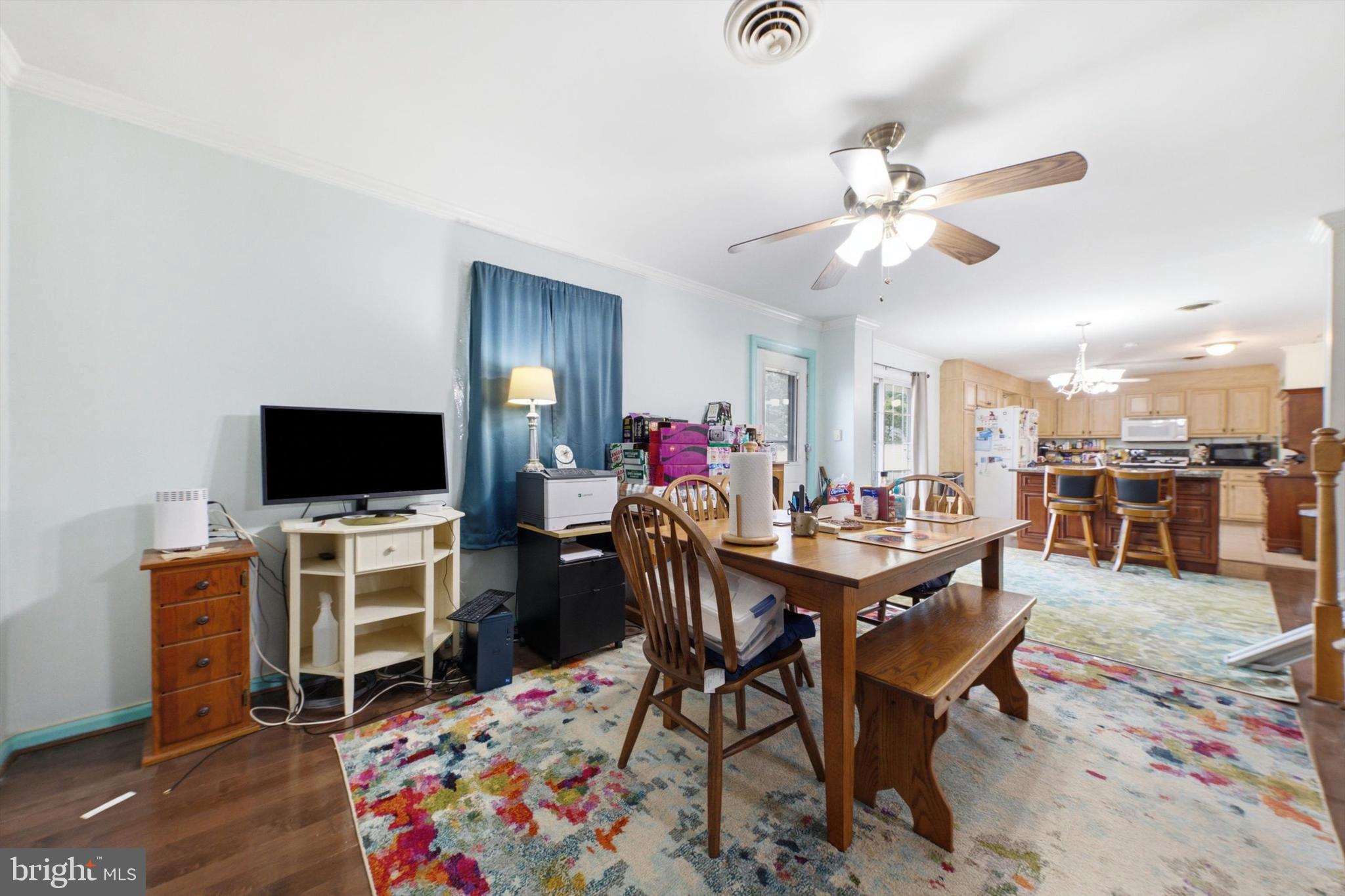 ELMHURST - Residential
