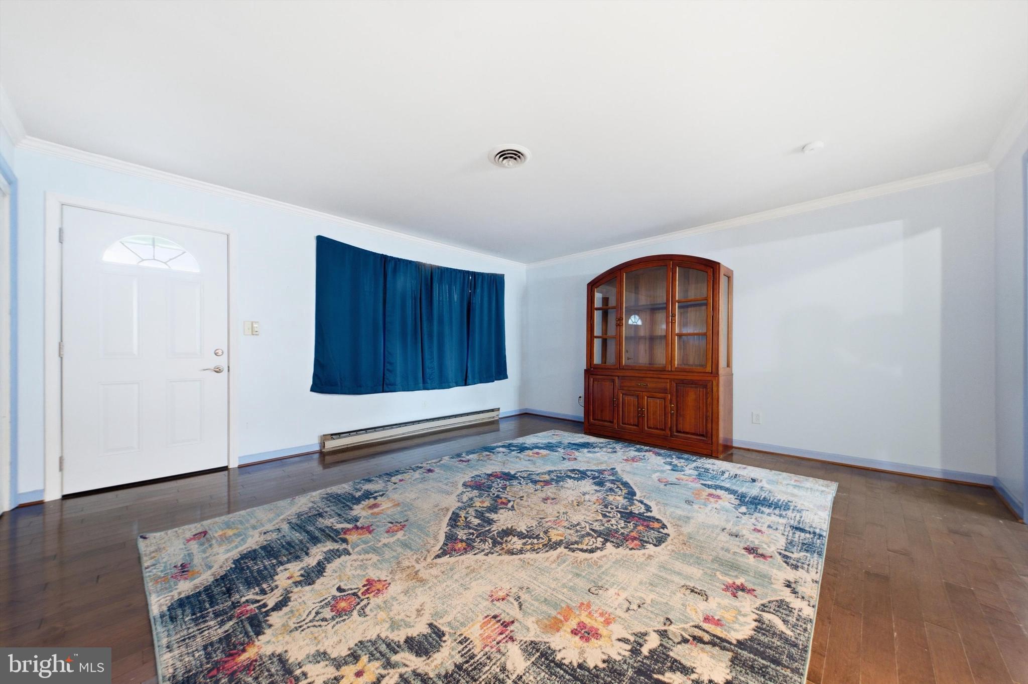 ELMHURST - Residential