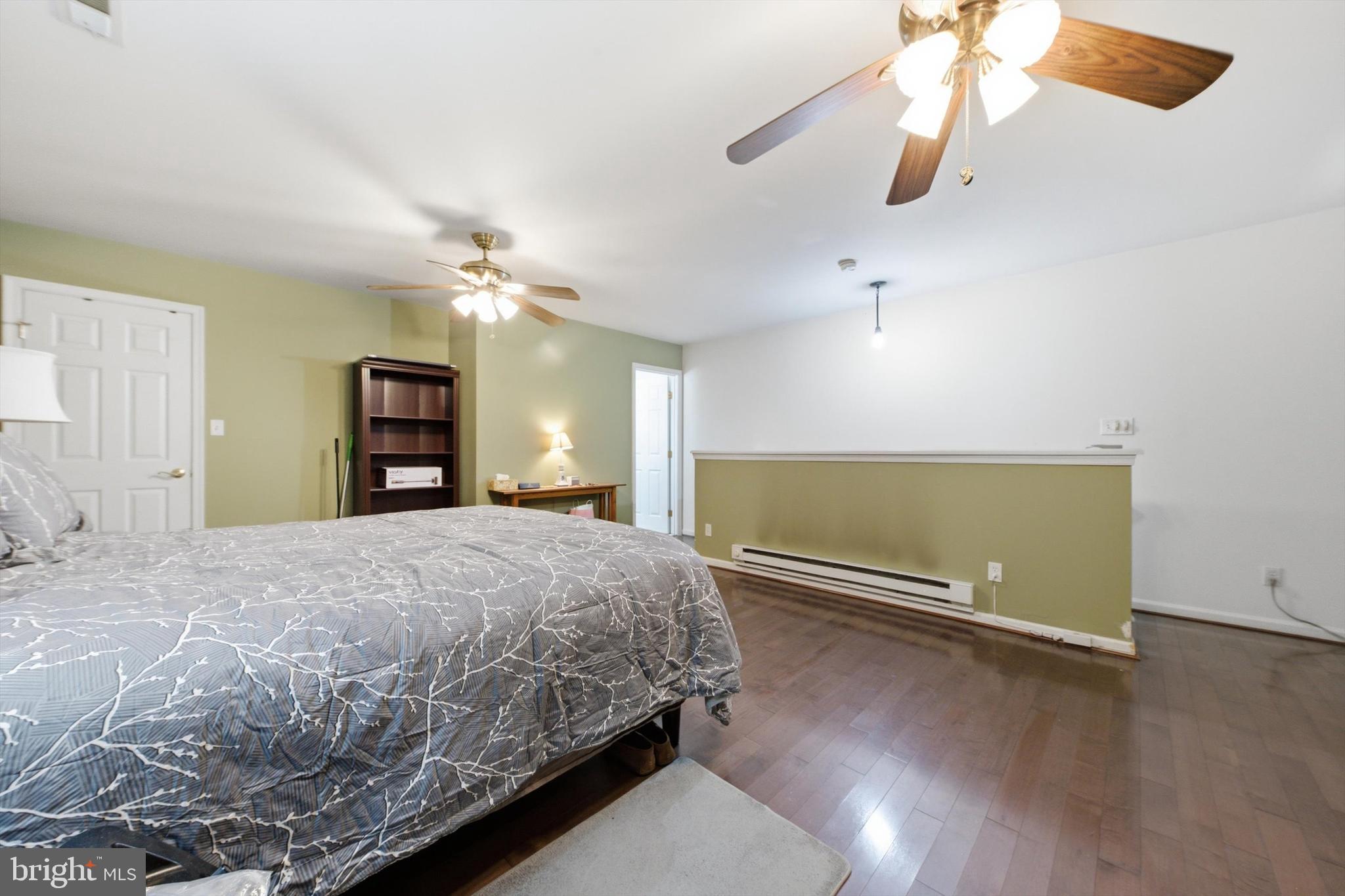 ELMHURST - Residential