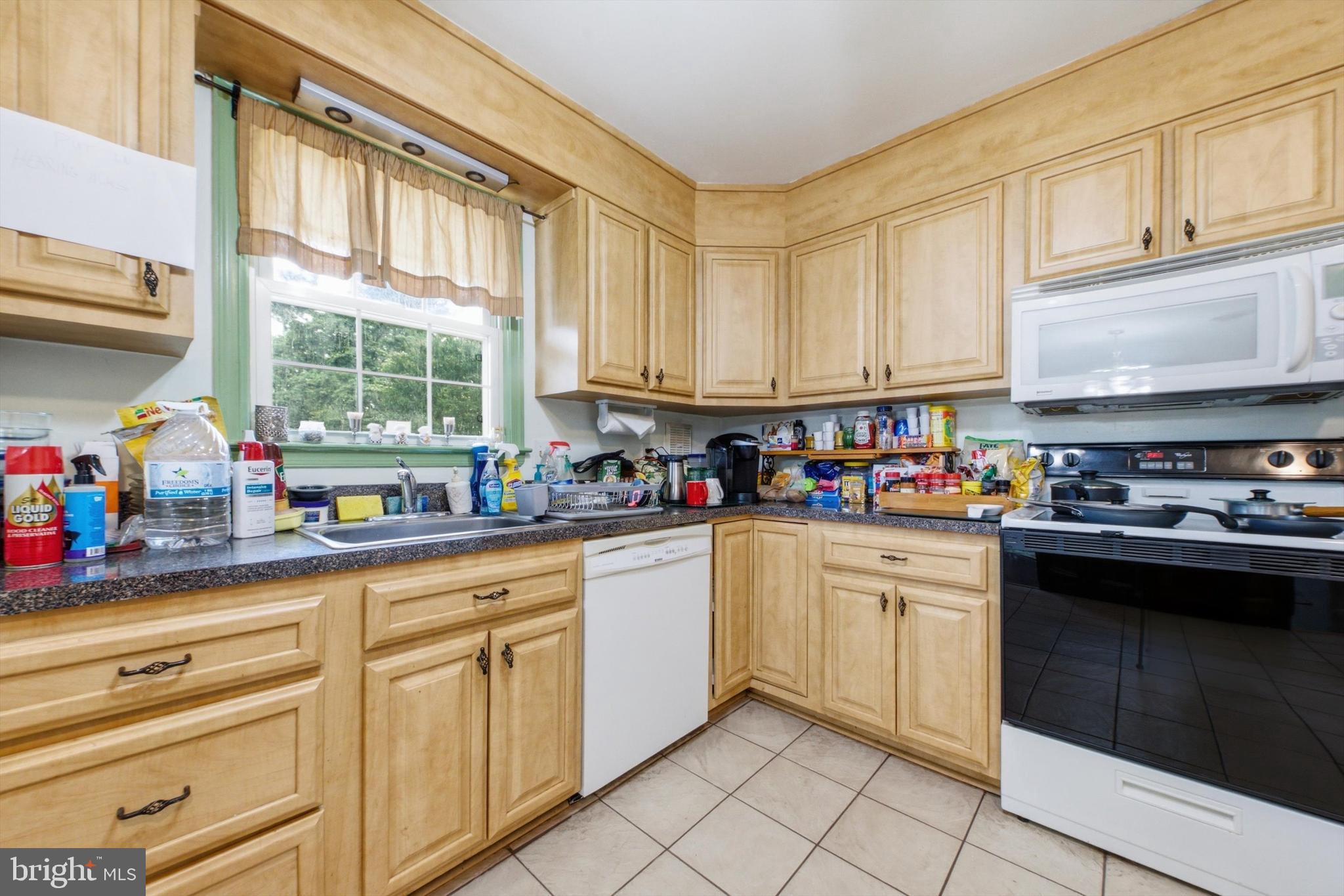 ELMHURST - Residential