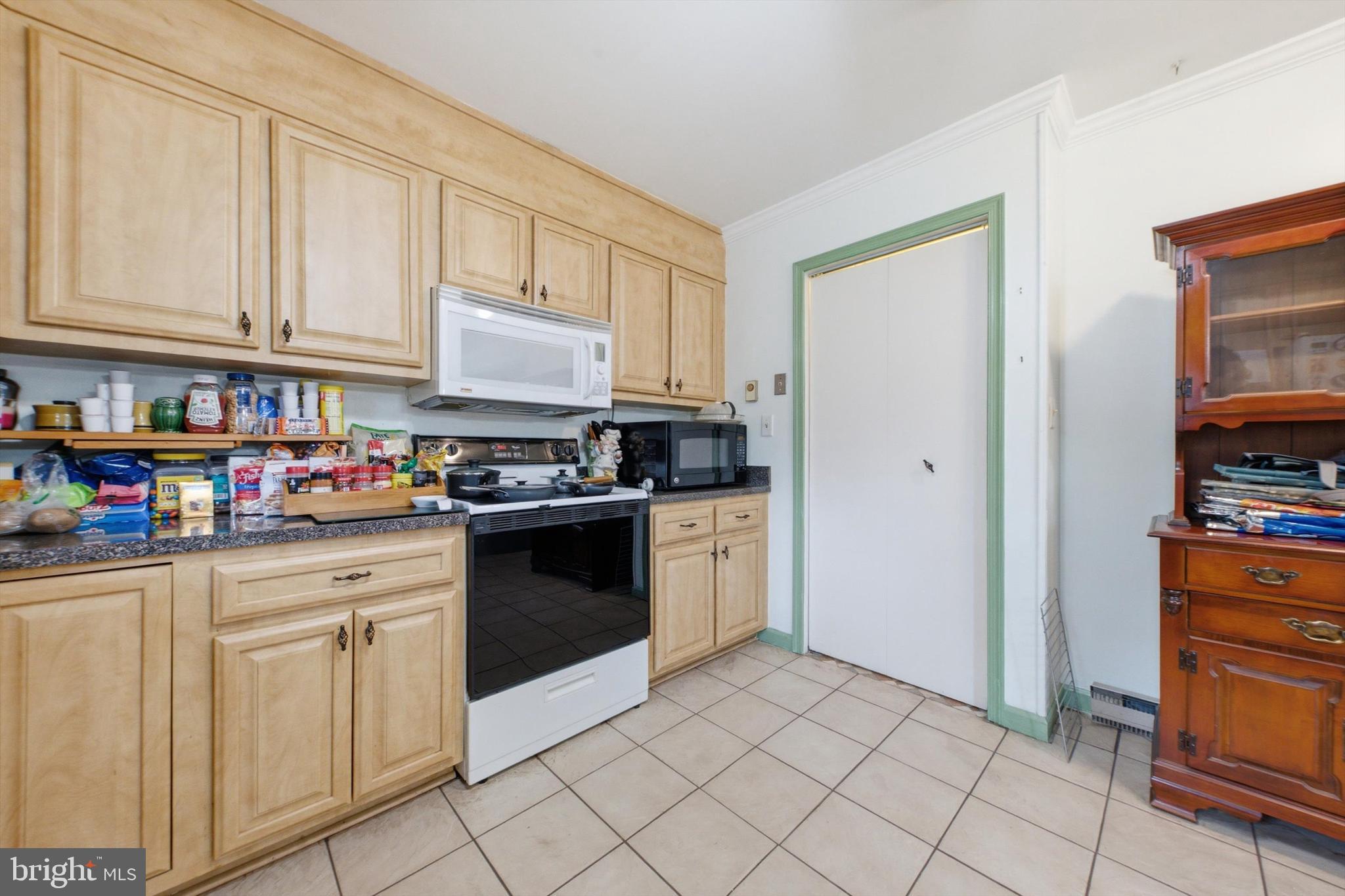 ELMHURST - Residential