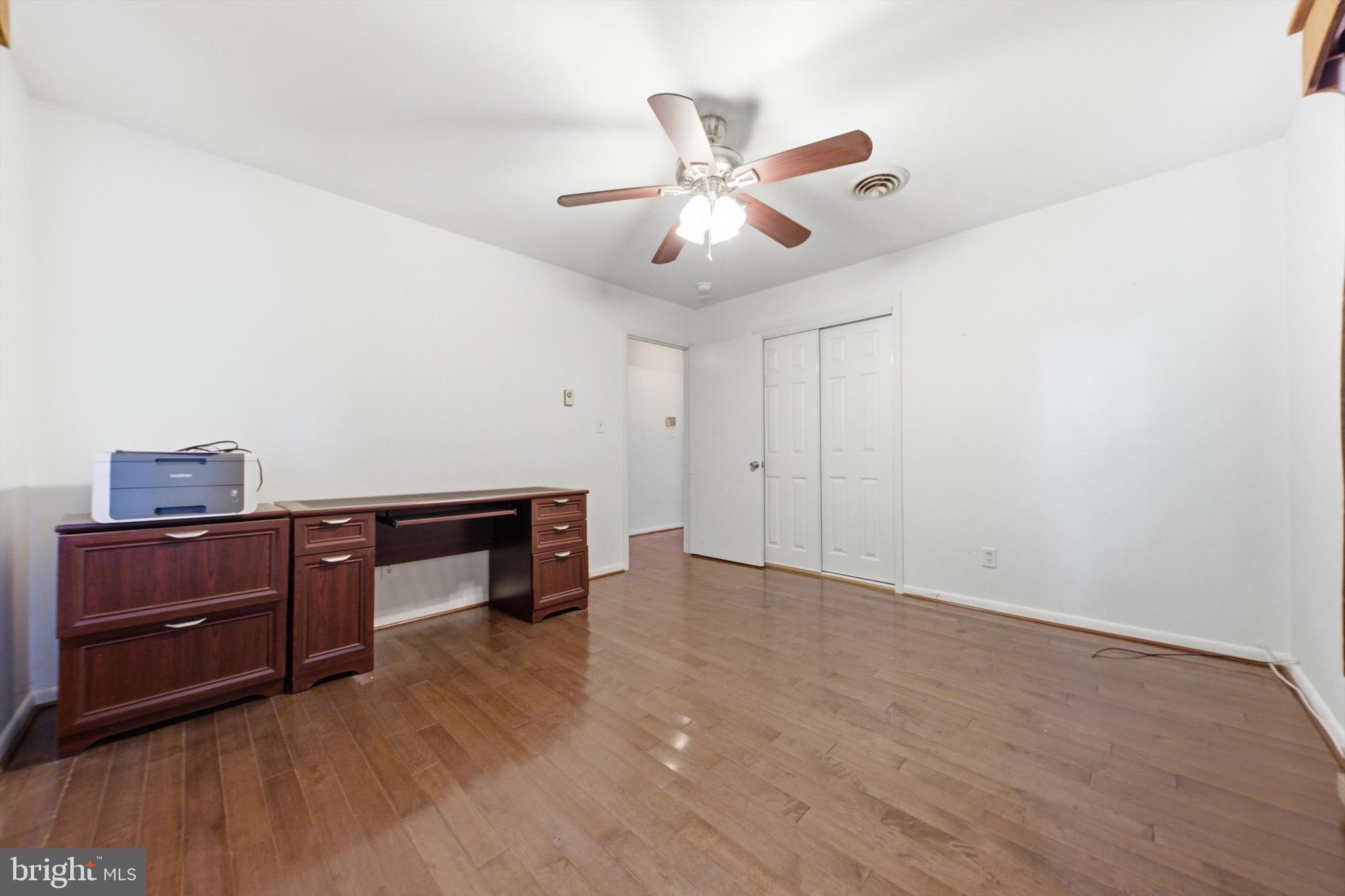 ELMHURST - Residential