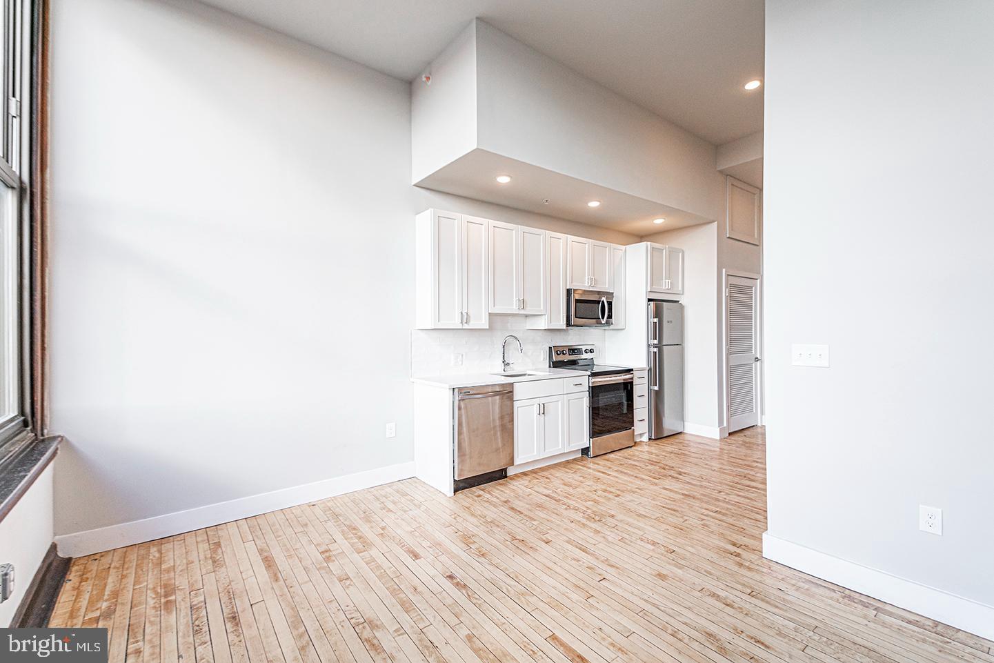 POINT BREEZE - Residential Lease