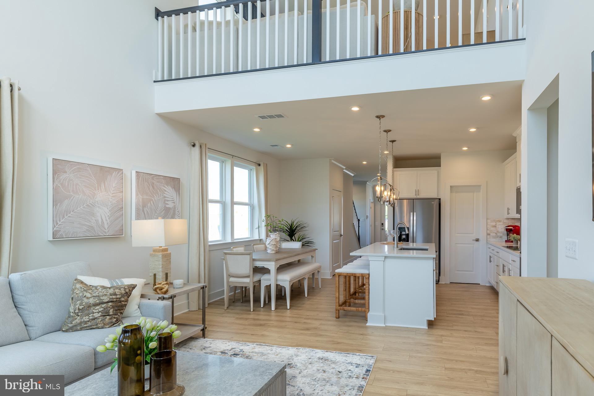 SYCAMORE CHASE - Residential