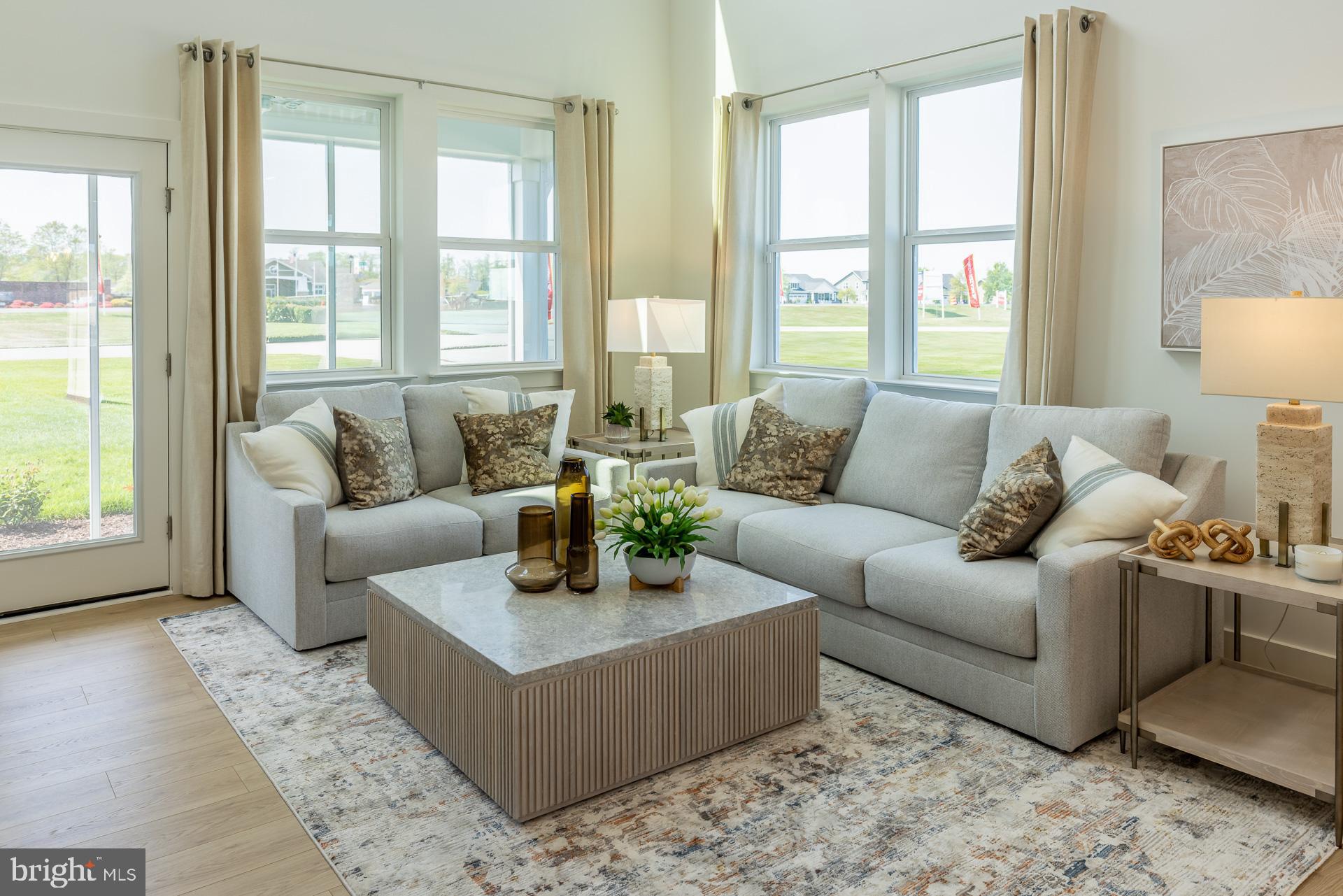 SYCAMORE CHASE - Residential