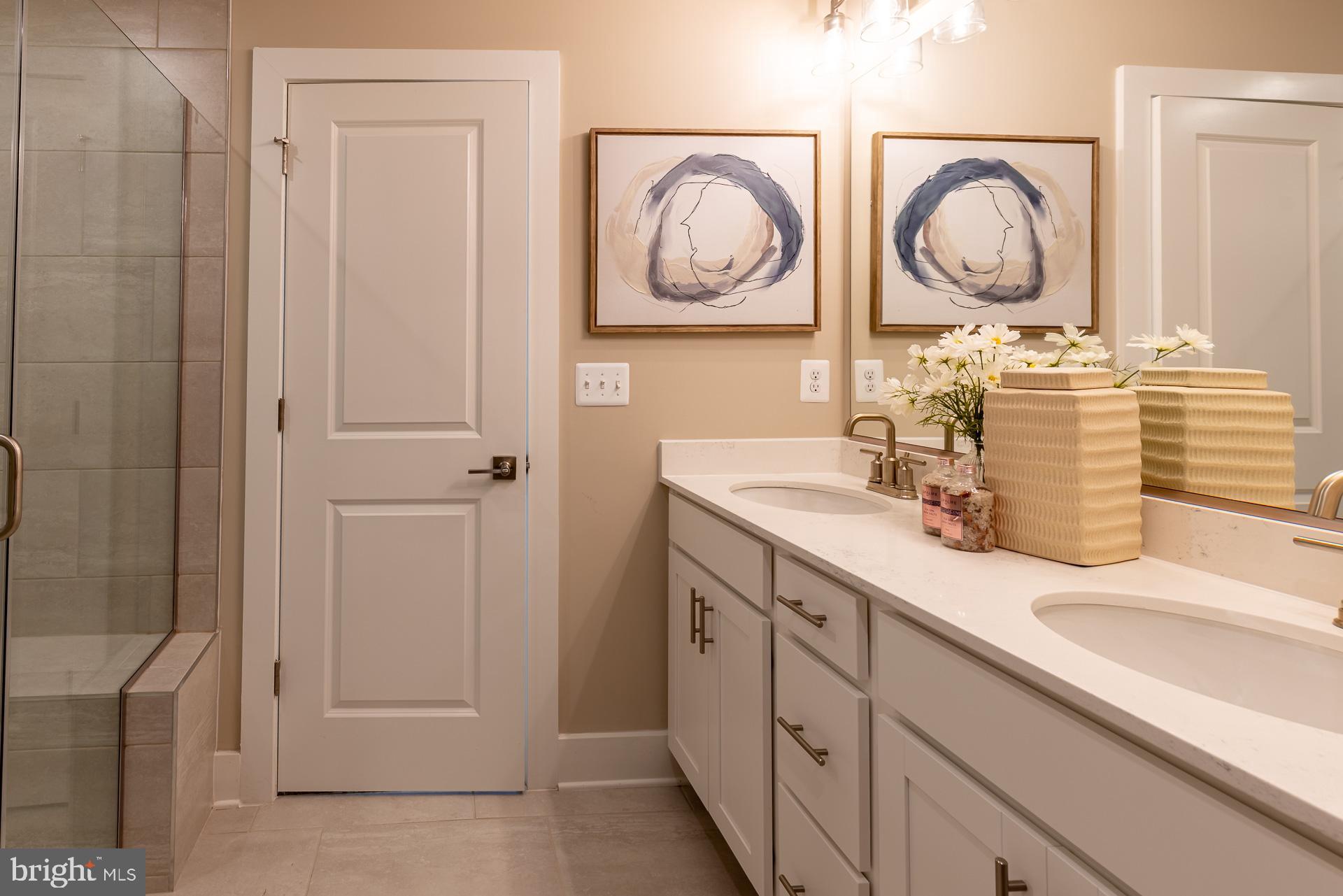 SYCAMORE CHASE - Residential