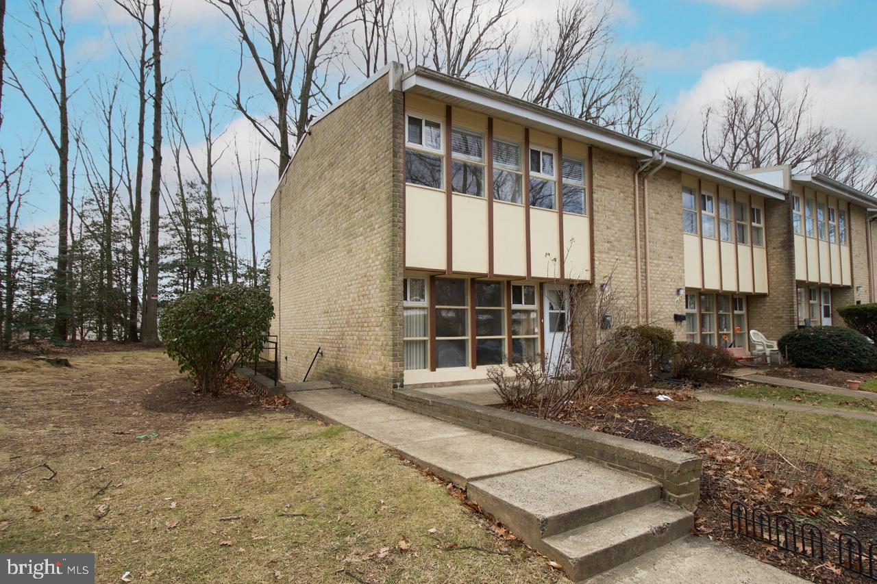 FAIRFAX HERITAGE - Residential