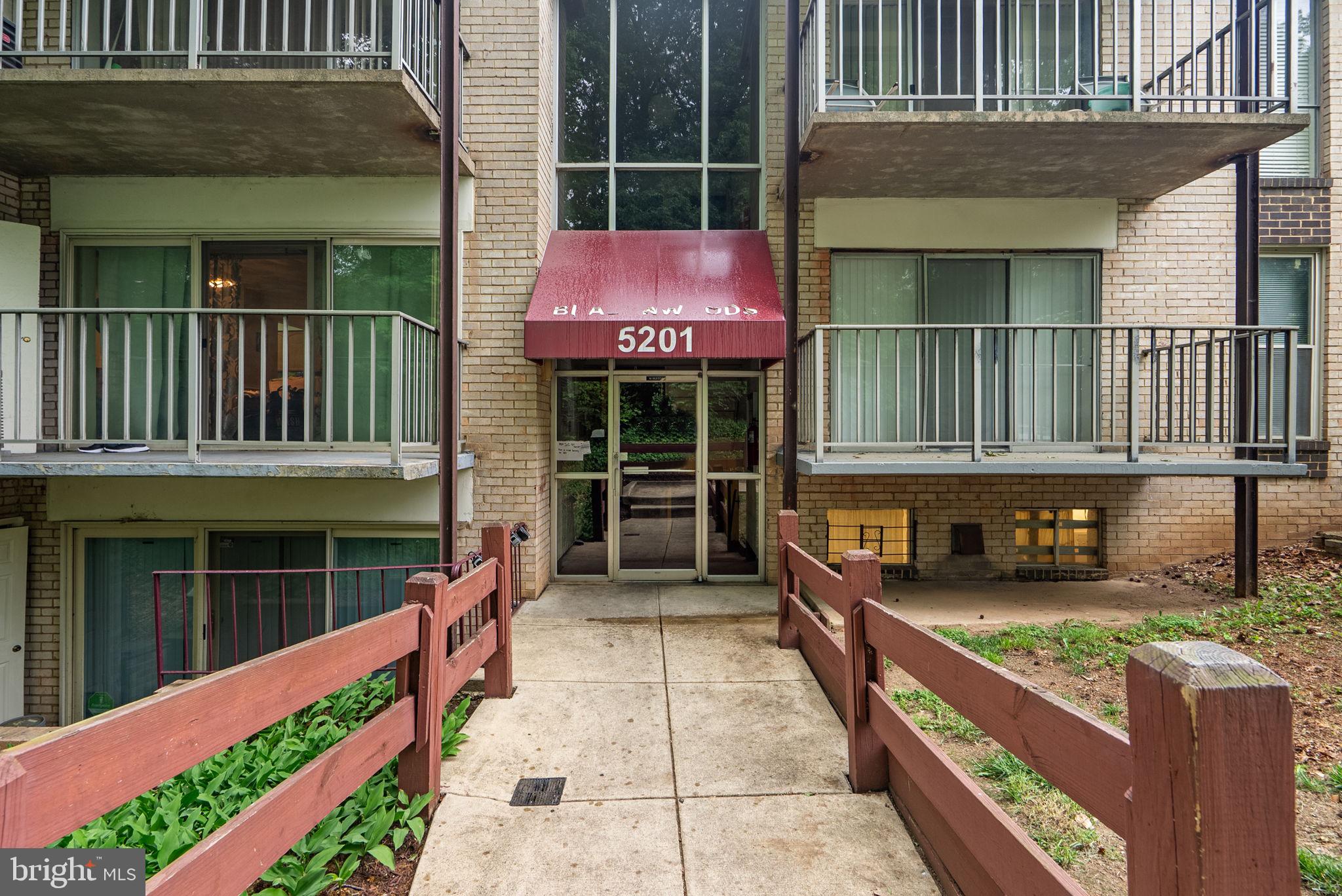 BLADENWOODS - Residential
