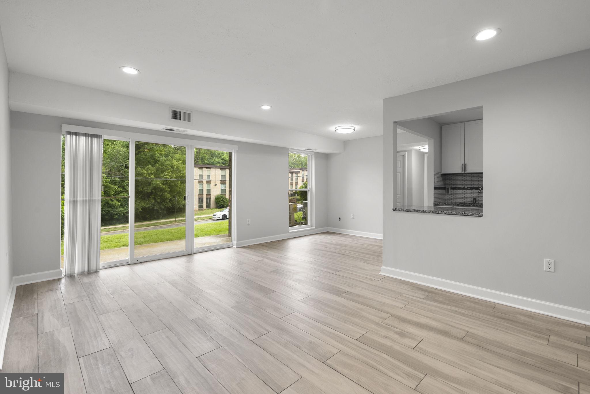 BLADENWOODS - Residential