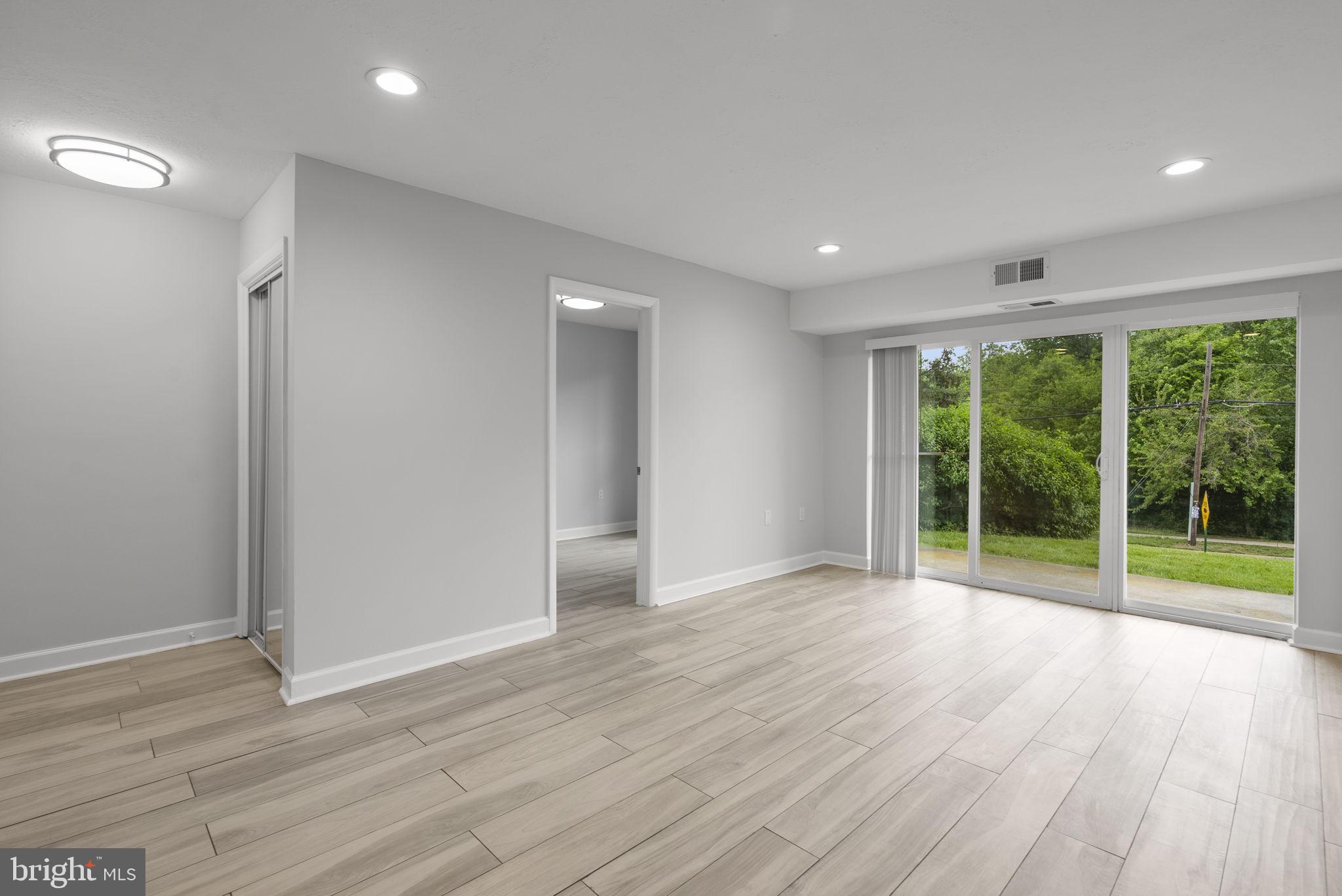 BLADENWOODS - Residential