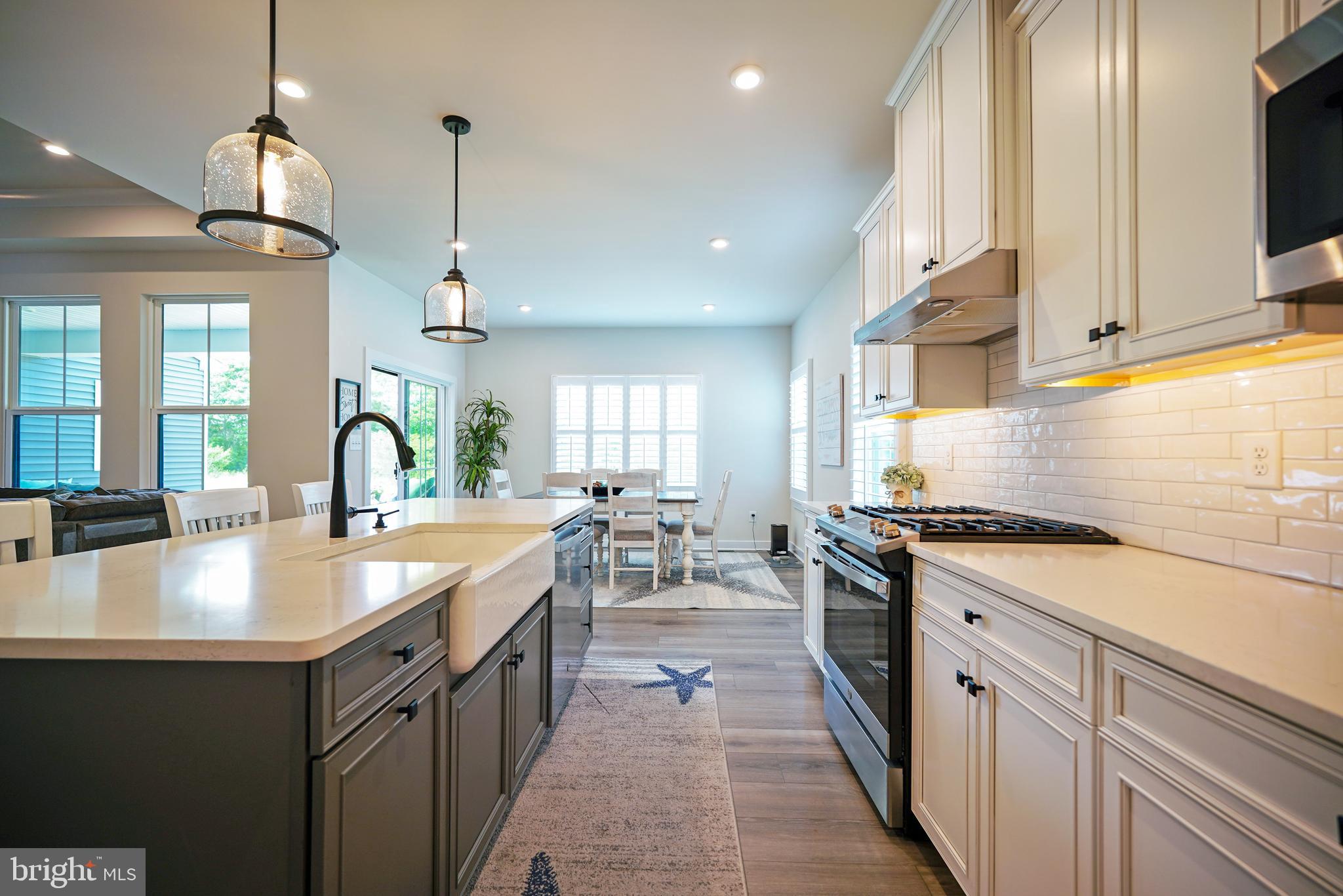 OCEAN MEADOWS - Residential