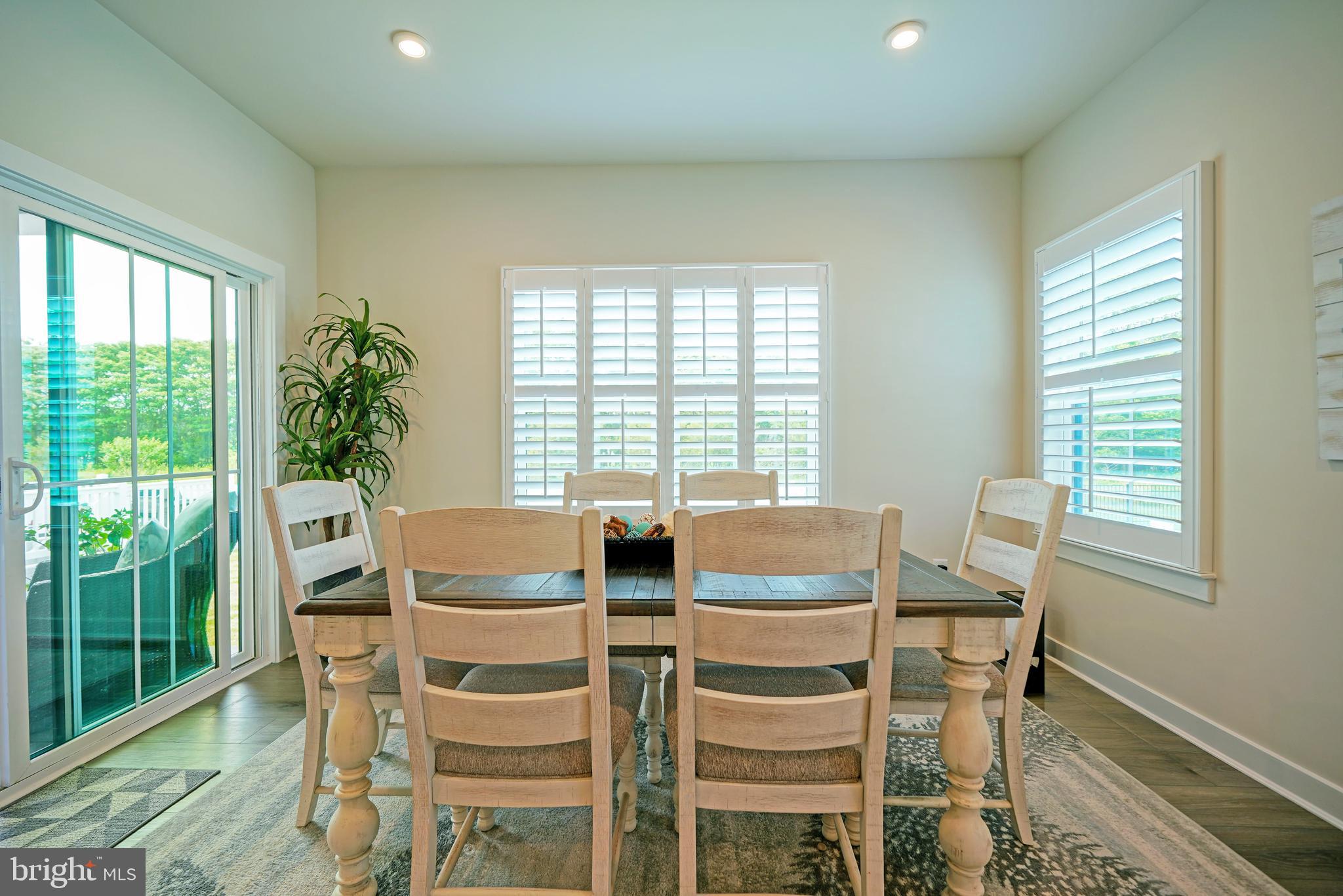 OCEAN MEADOWS - Residential