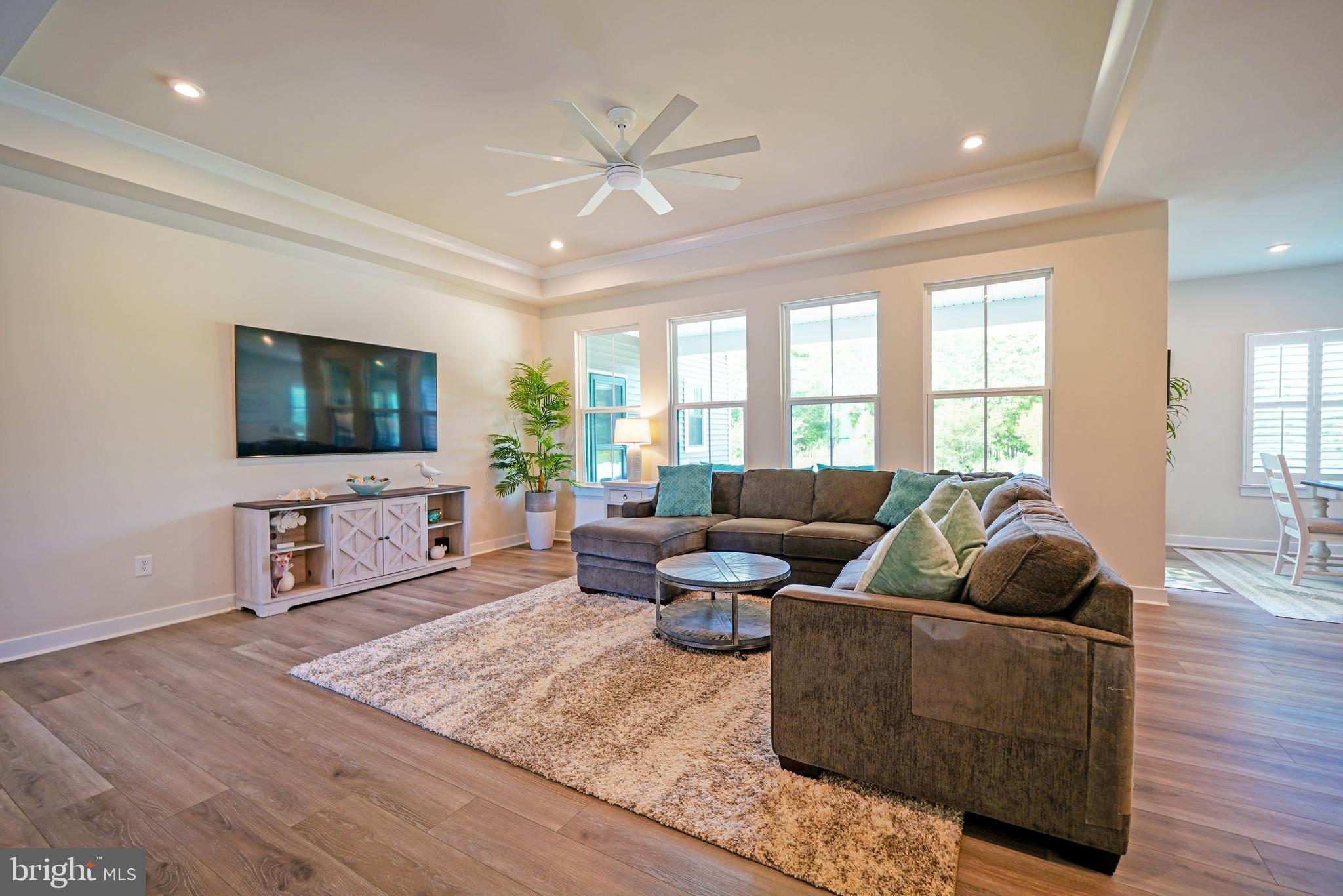 OCEAN MEADOWS - Residential