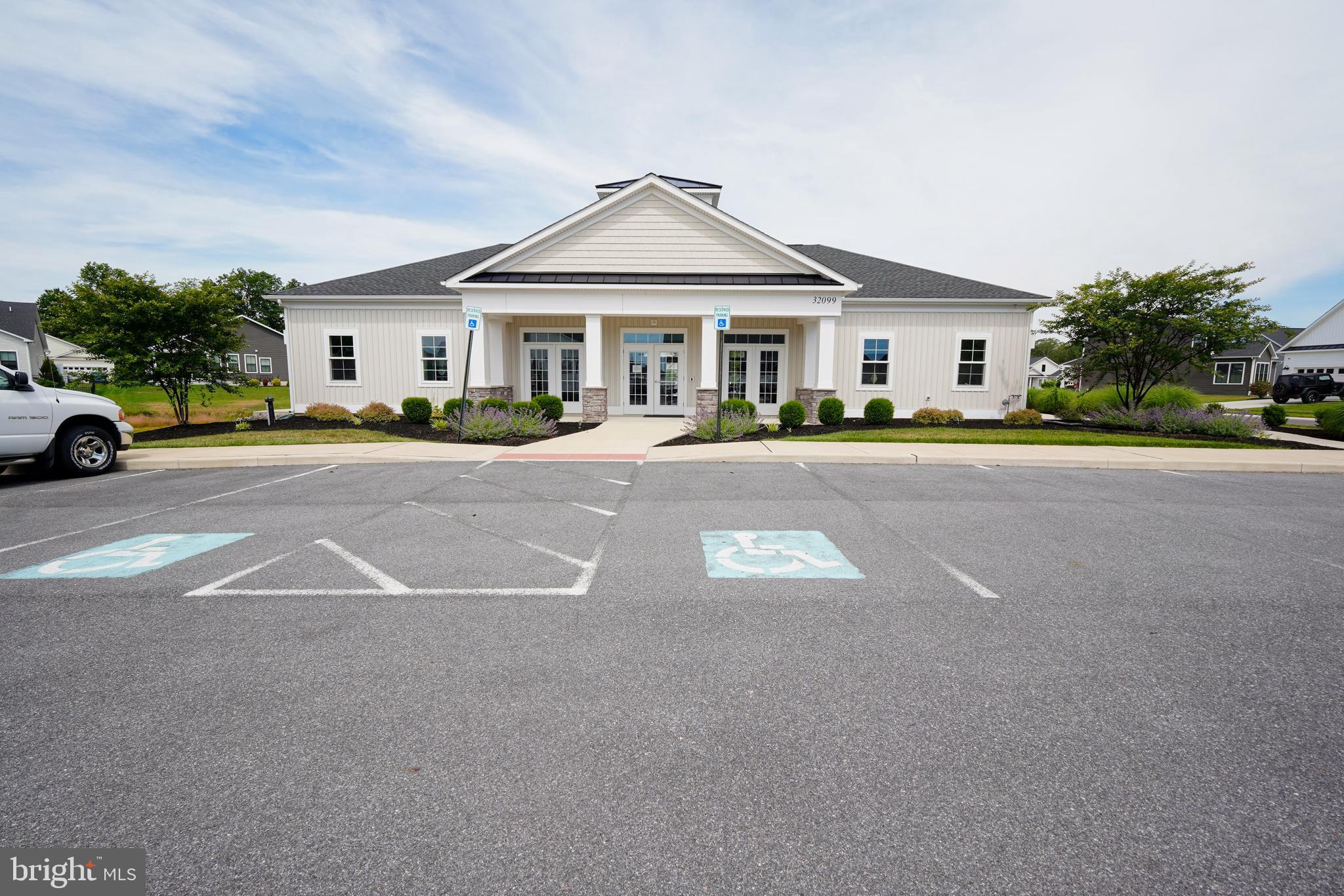 OCEAN MEADOWS - Residential
